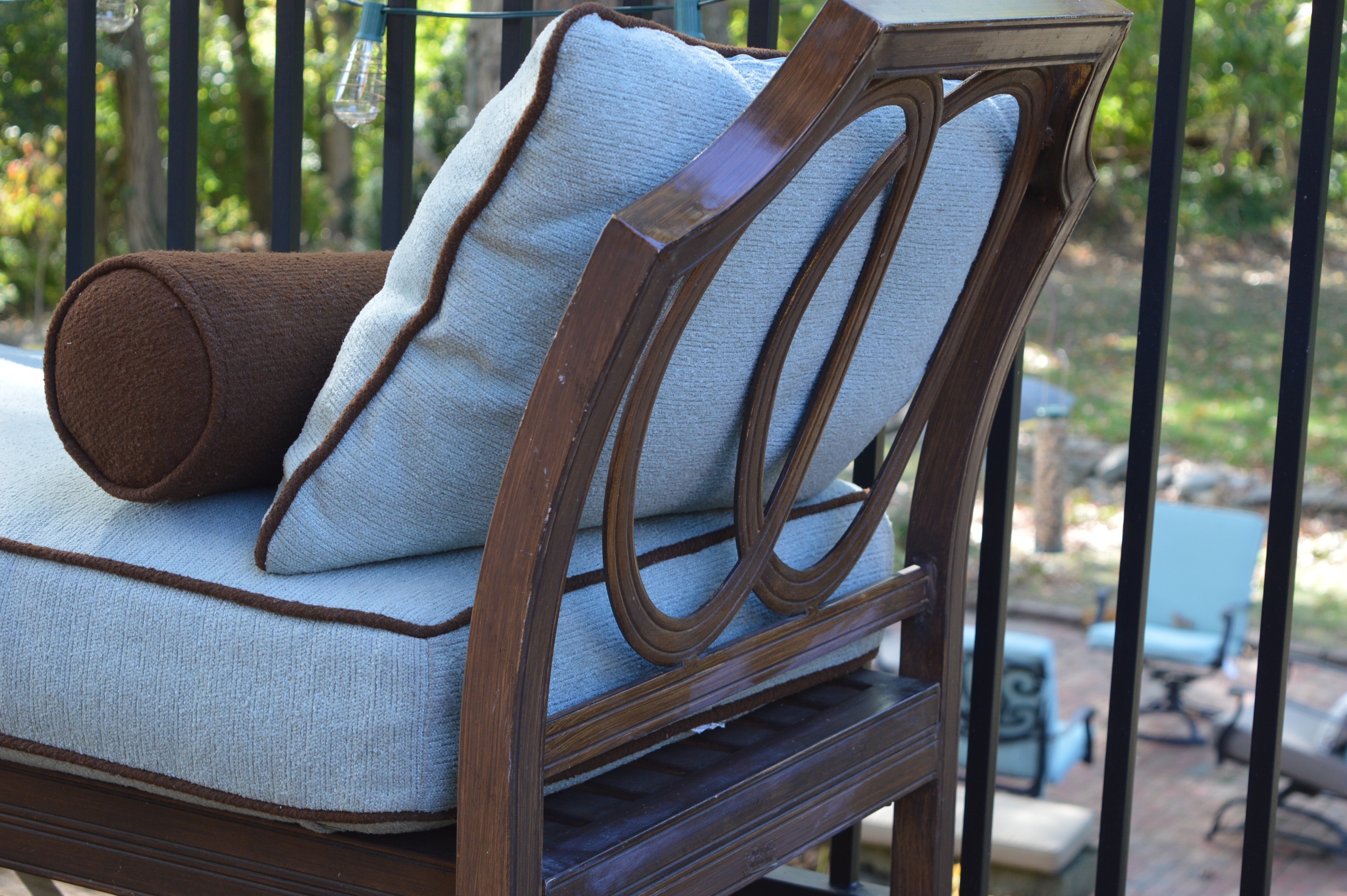Patio Open Back Settee, Coffee Table and Nesting Tables