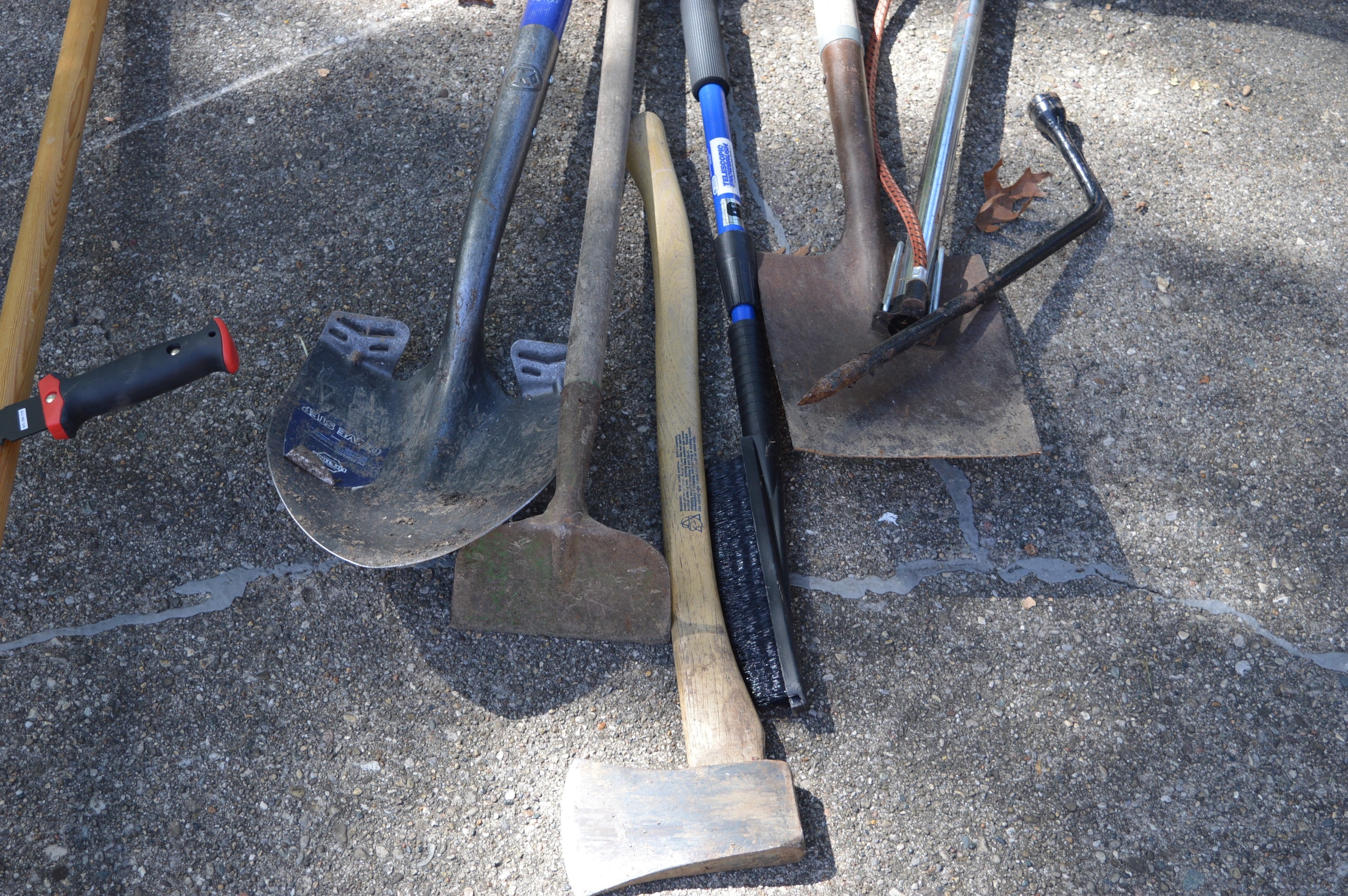 Grouping of Yard Tools