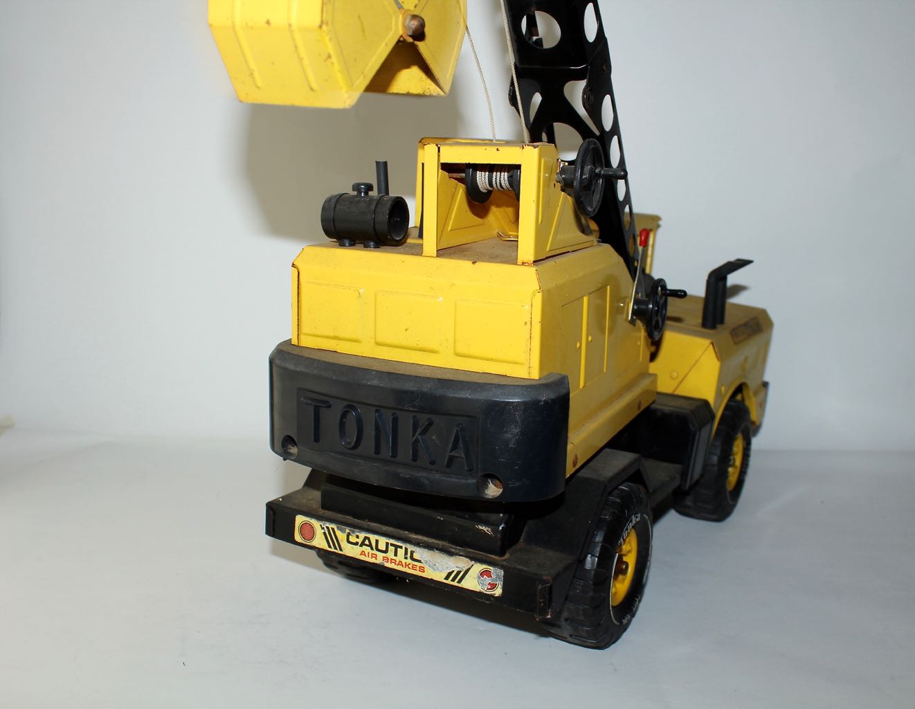Vintage Tonka Die Cast Crane Truck