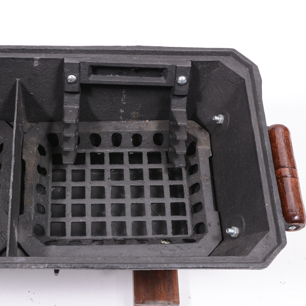 Vintage Hibachi Brand Small Cast Iron Grill Taiwan