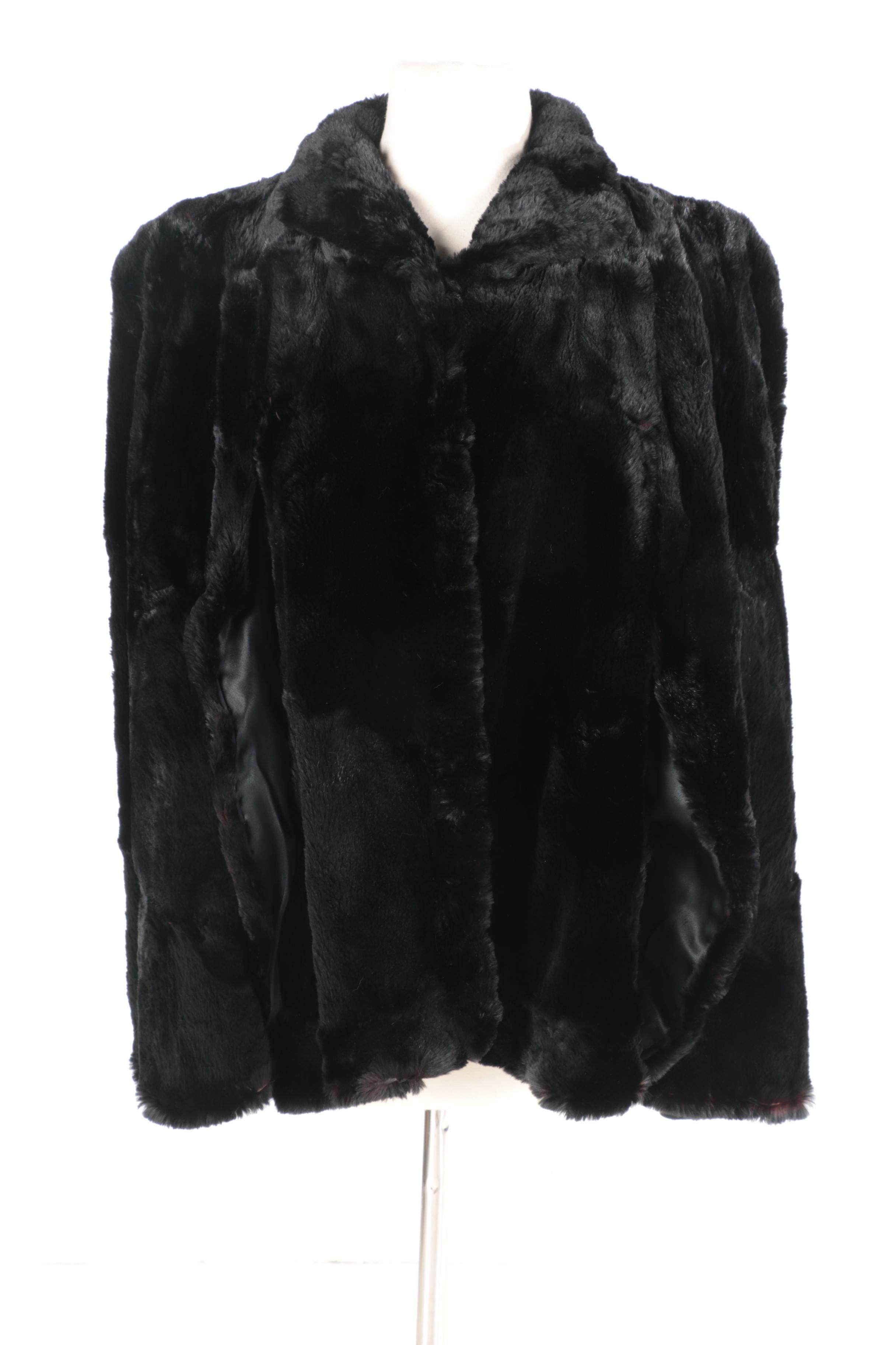 Sheared Dyed Black Beaver Cape