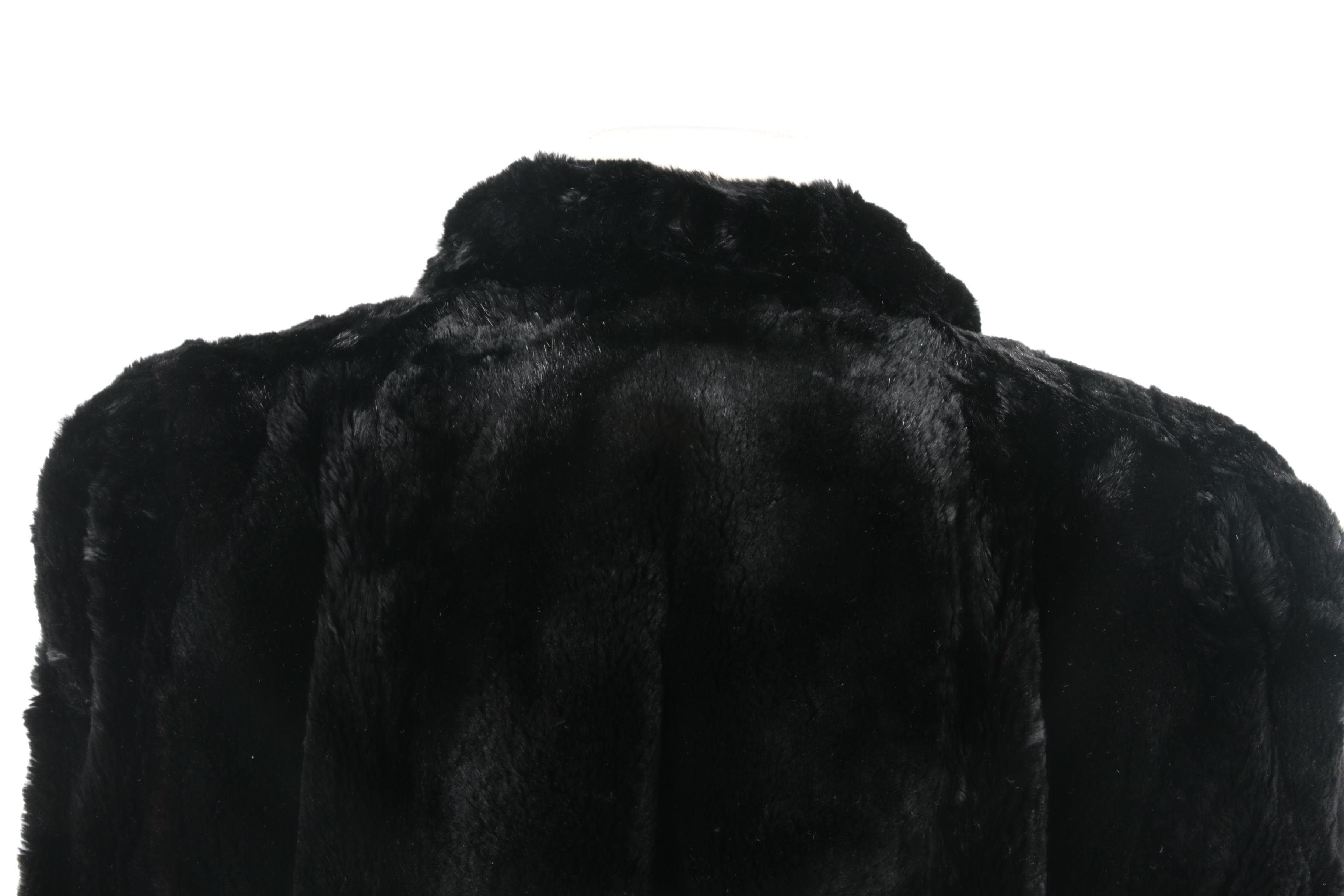 Sheared Dyed Black Beaver Cape