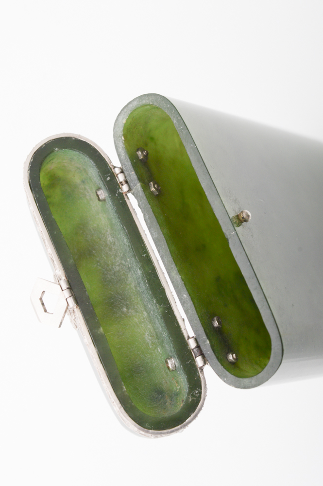 Jadeite and Diamond Cigarette Holder