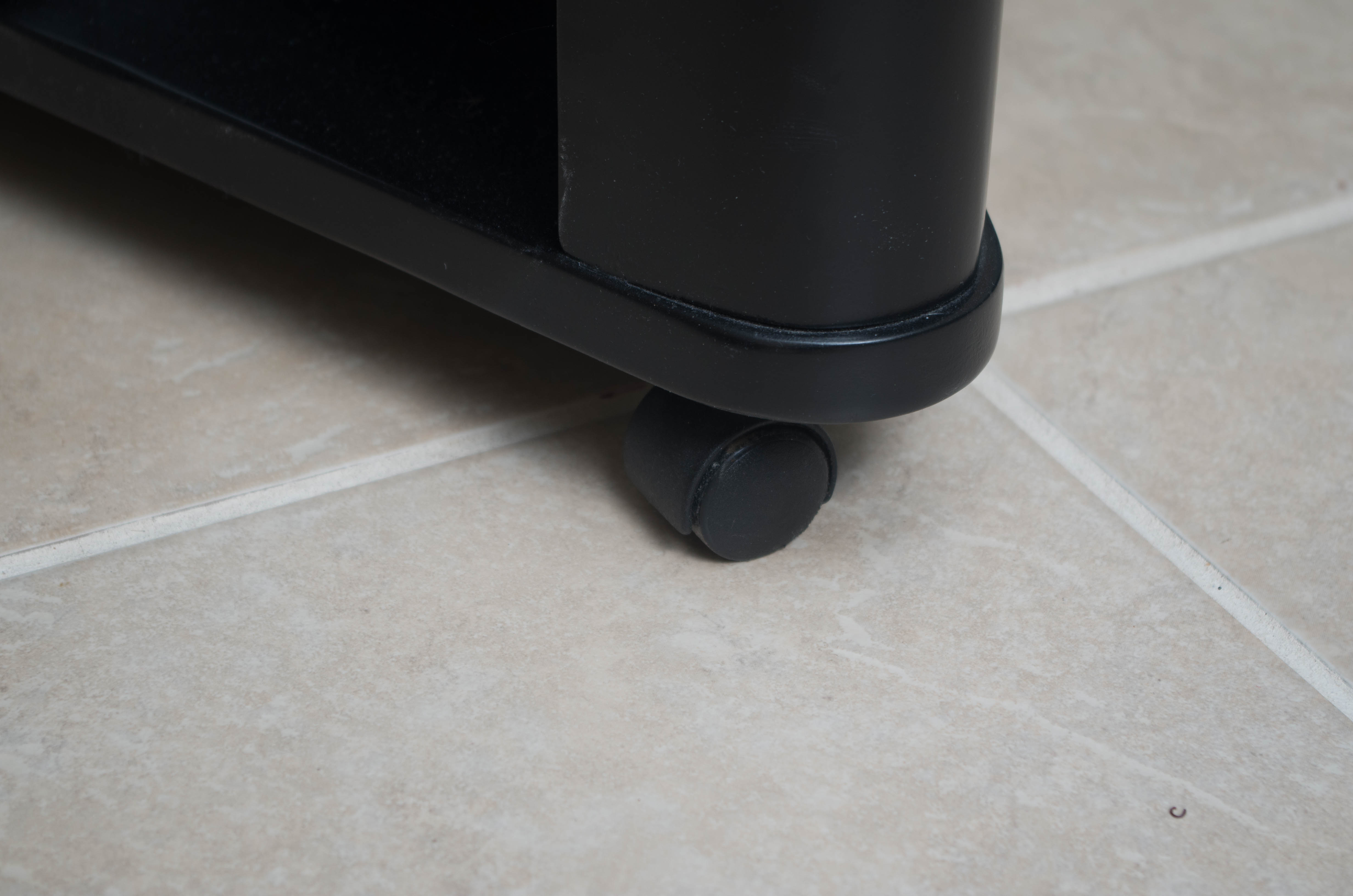 Modernist Expandable Wedge Coffee Table