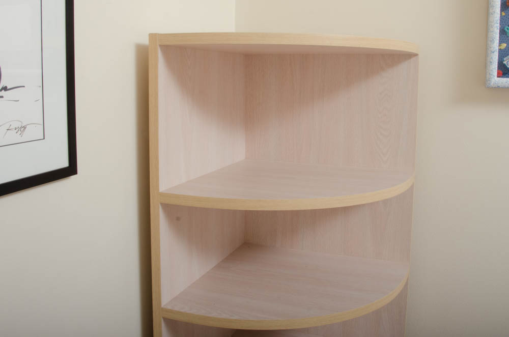 Modern Corner Shelf by Bellini