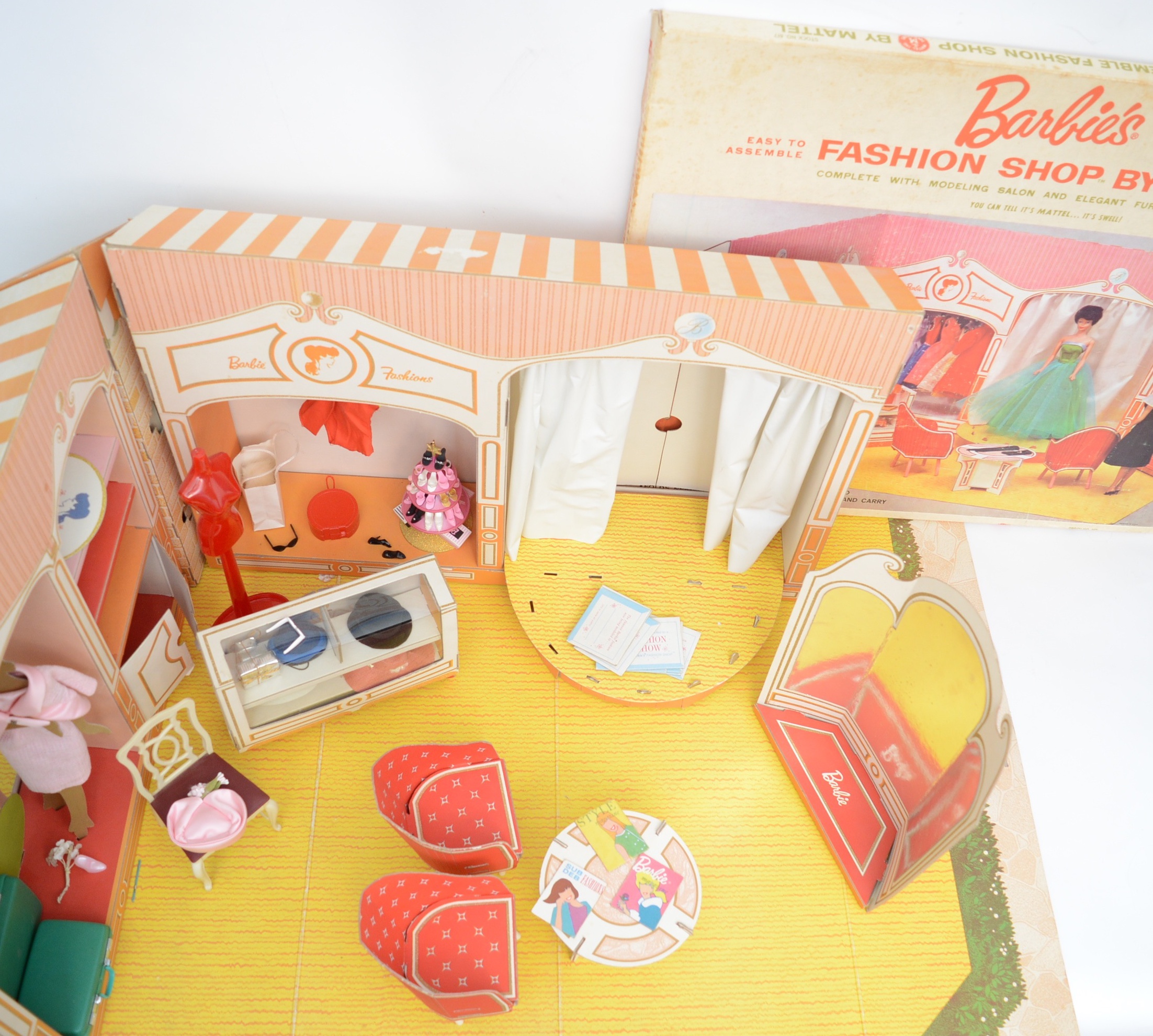 Barbie's Fashion Shop - Circa 1963