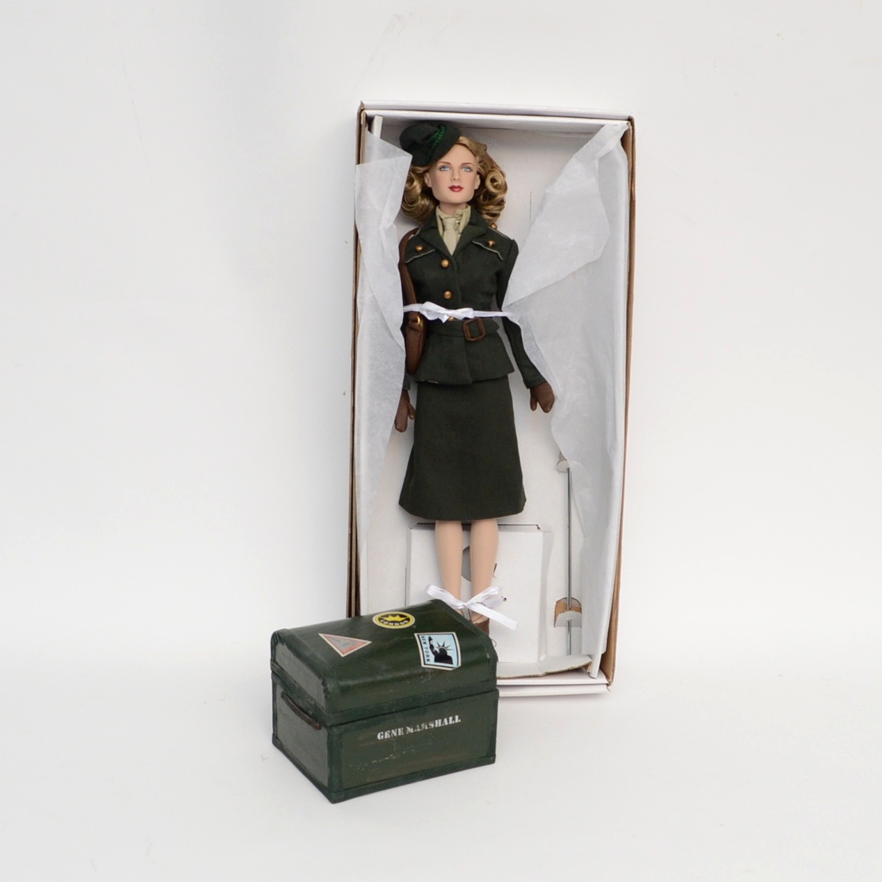 Tonner Doll Rosemary Clooney as Gene Marshall