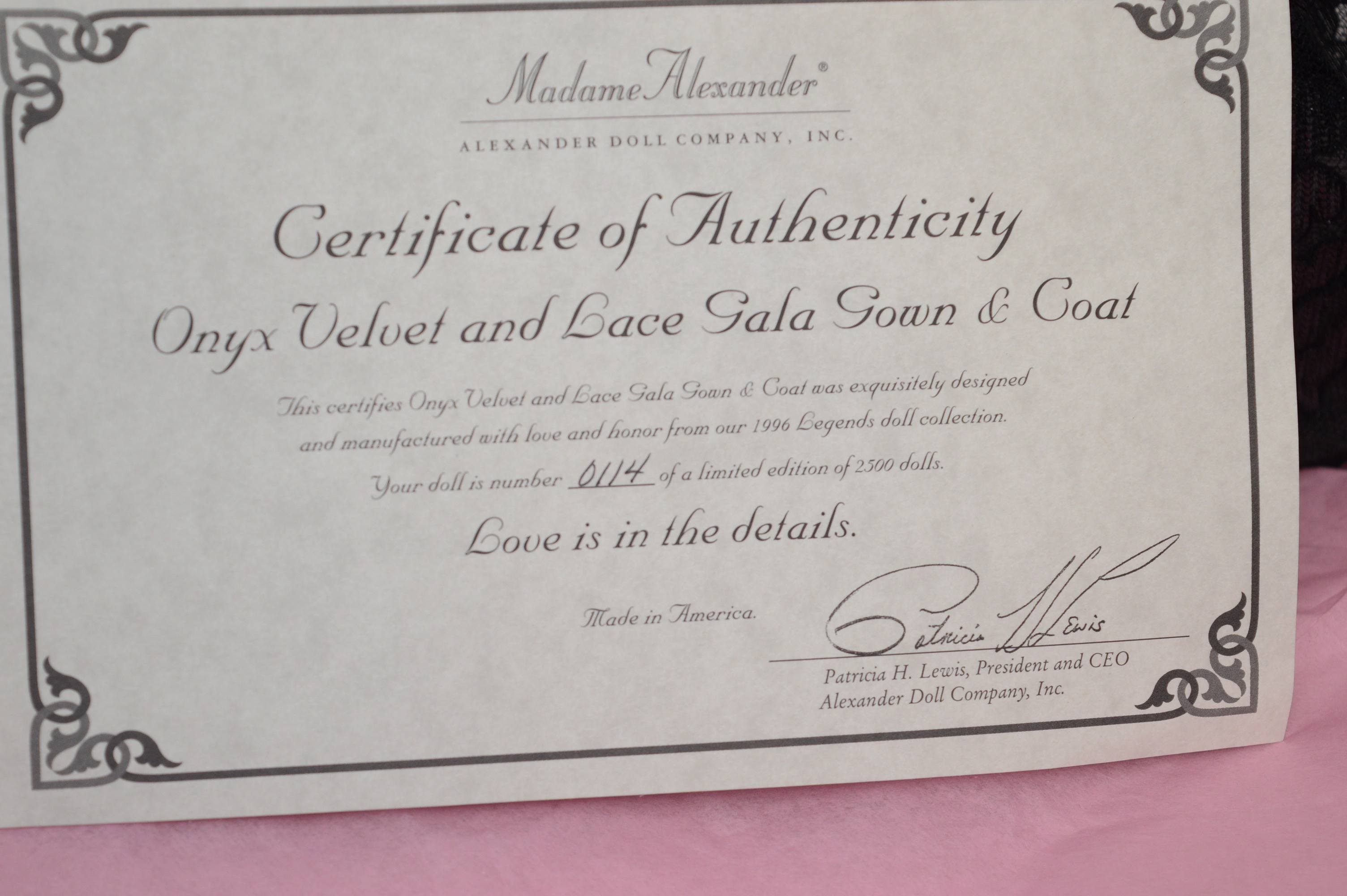 Madame Alexander Cissy Doll "Onyx Velvet"