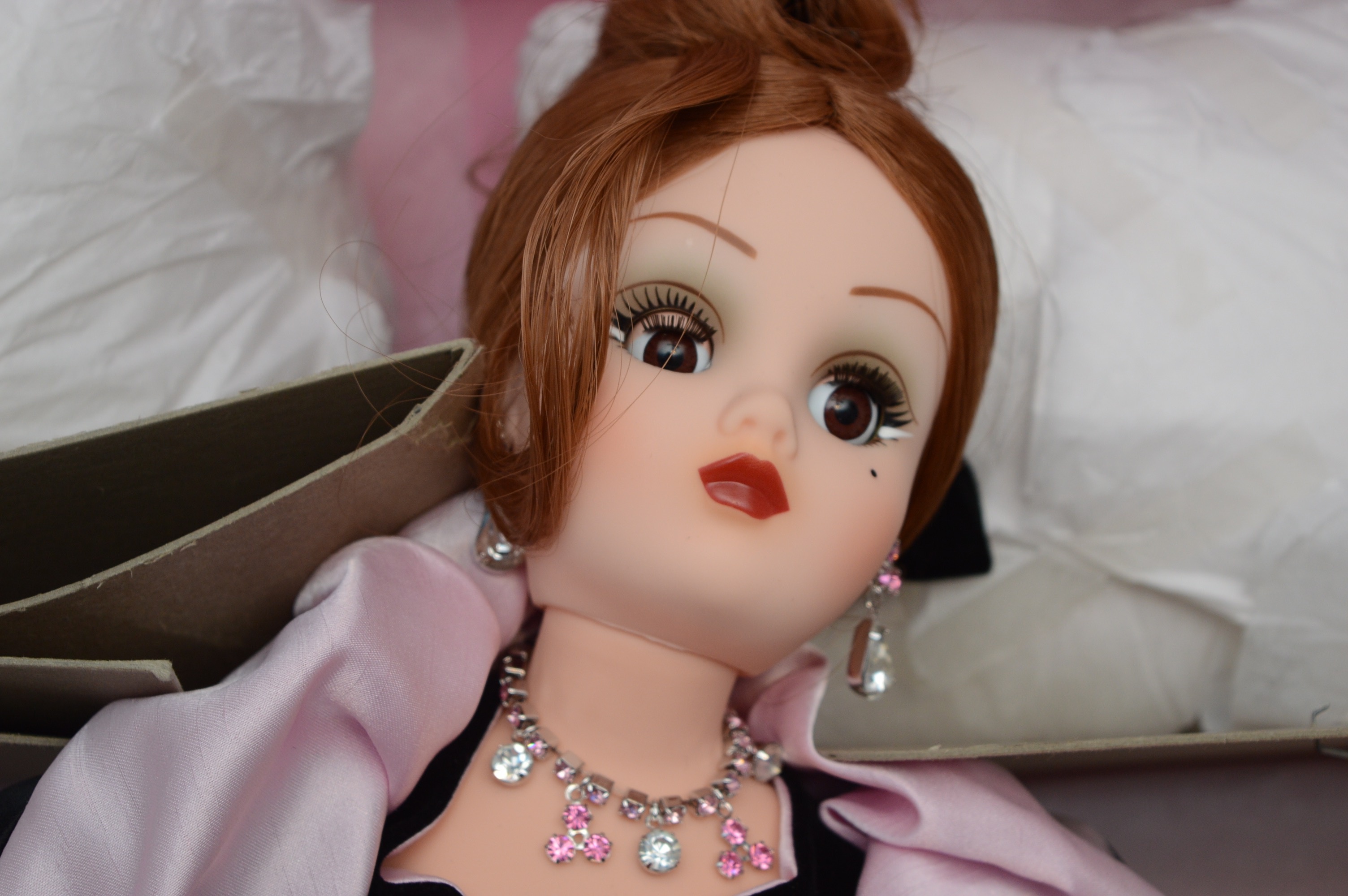 Madame Alexander Cissy Doll "Onyx Velvet"
