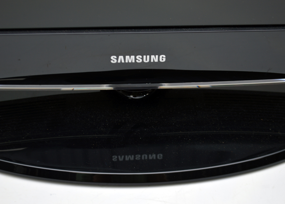 32" Samsung Flat Screen Television