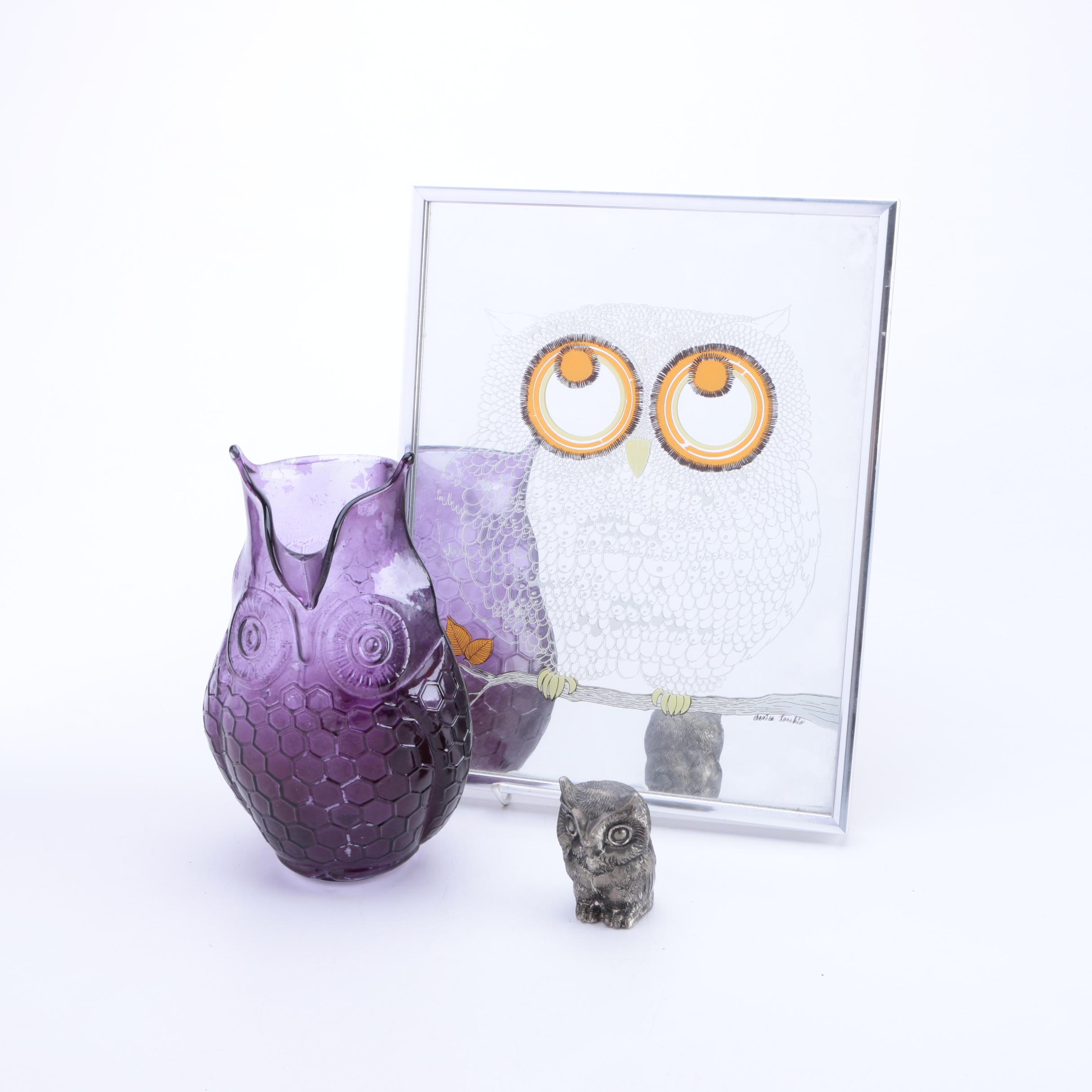 Assortment of Owl Decor