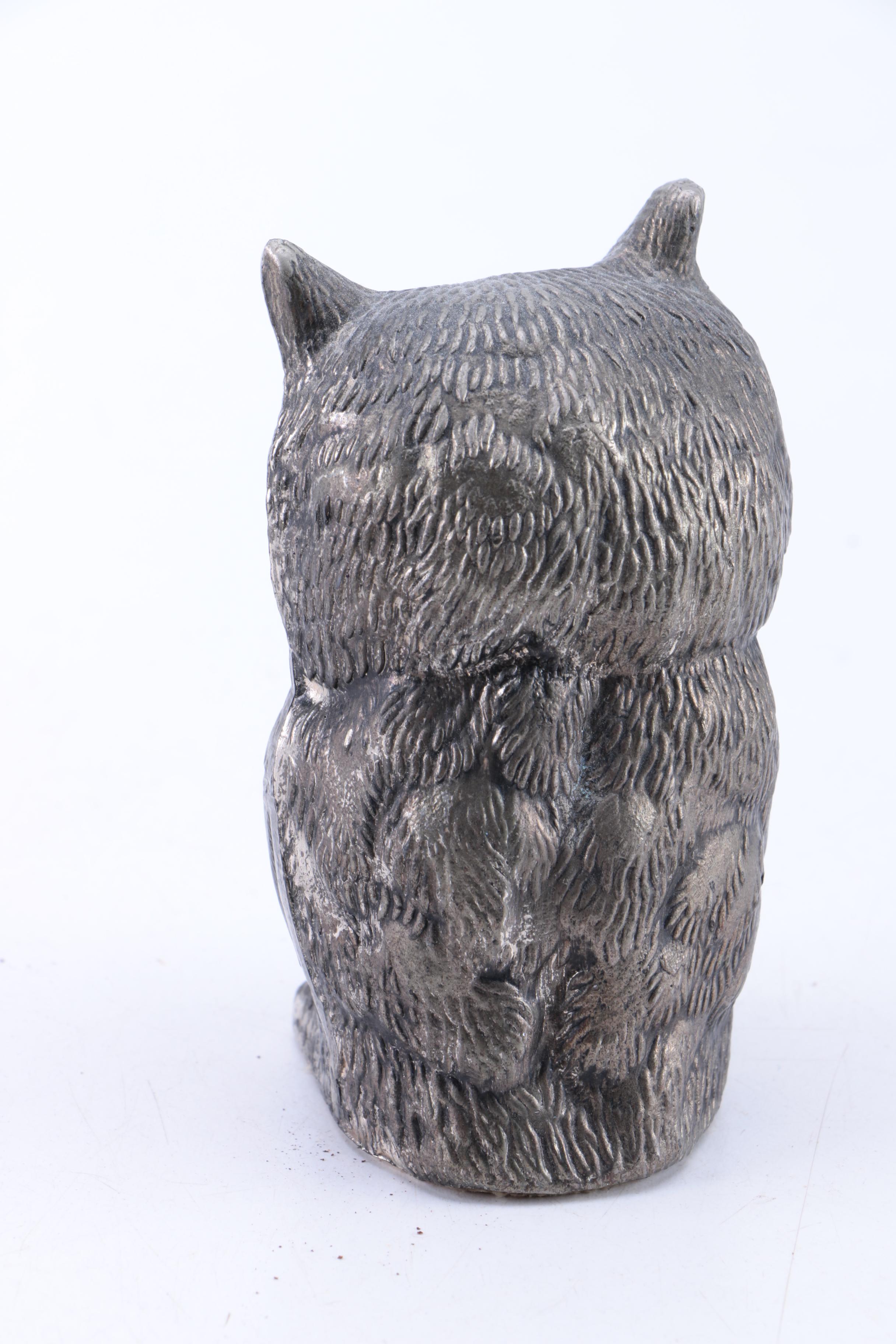 Assortment of Owl Decor