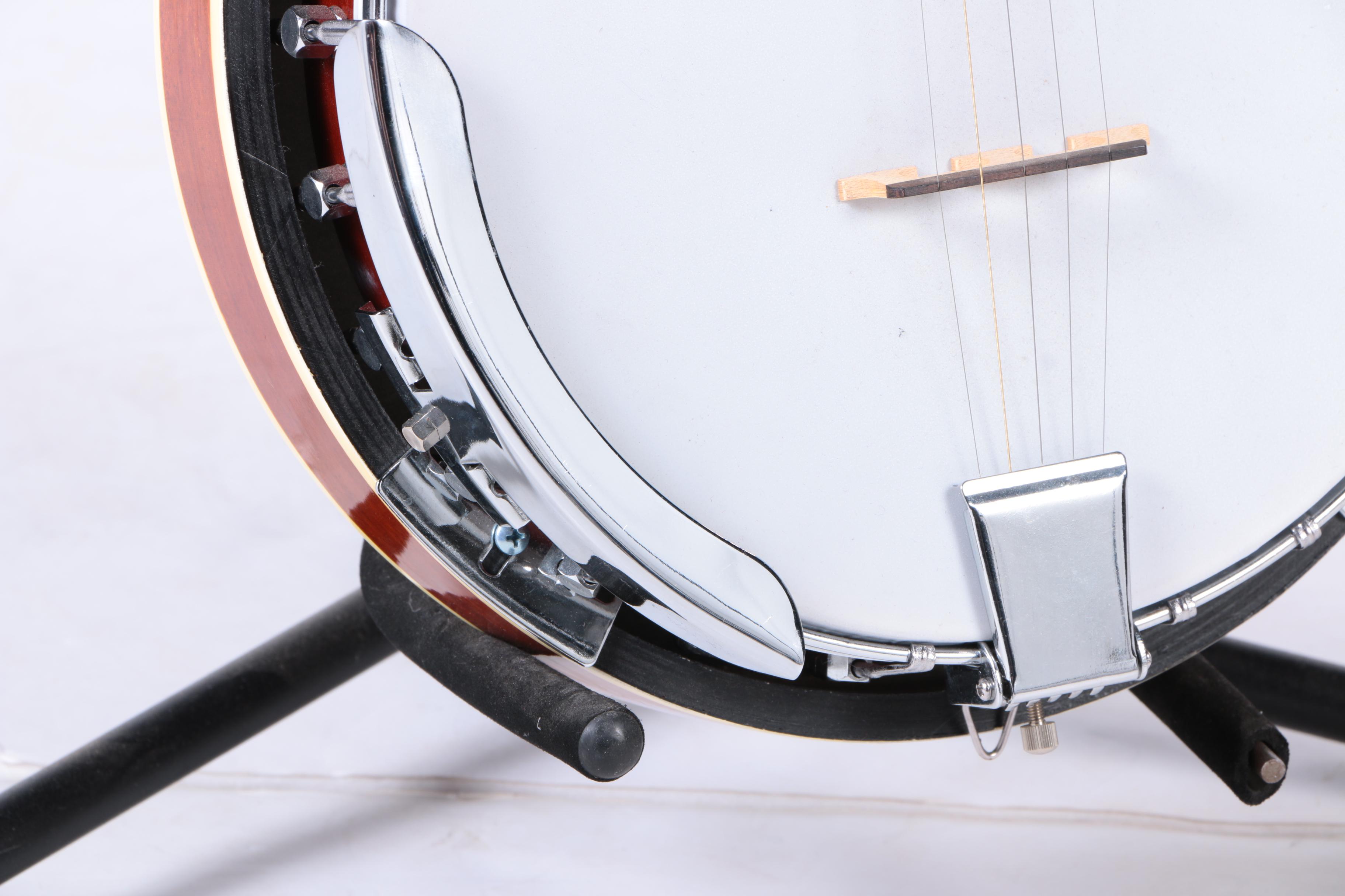 Resonator Banjo and Stand