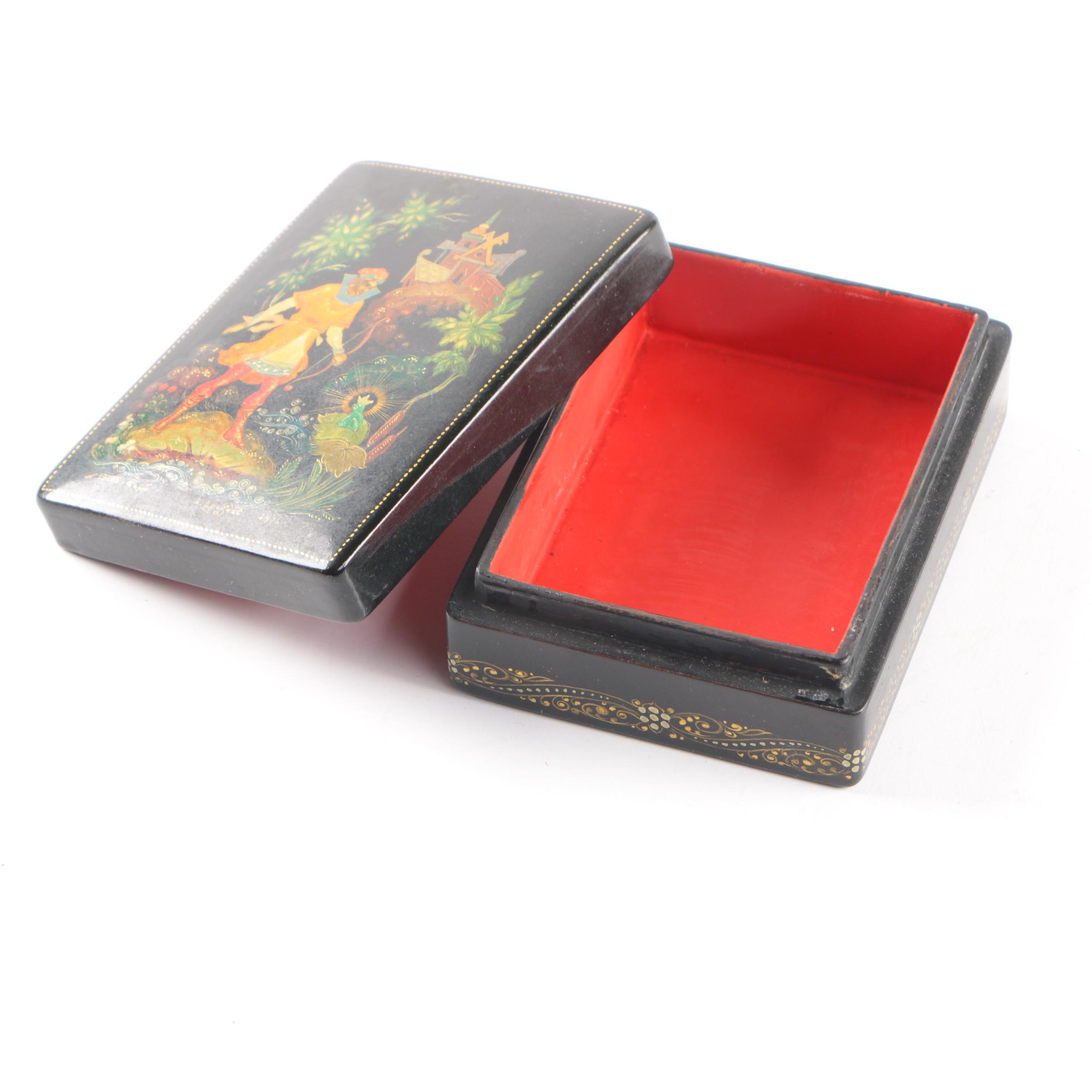 Vintage Soviet Lacquered Palekh Box "The Frog Princess"