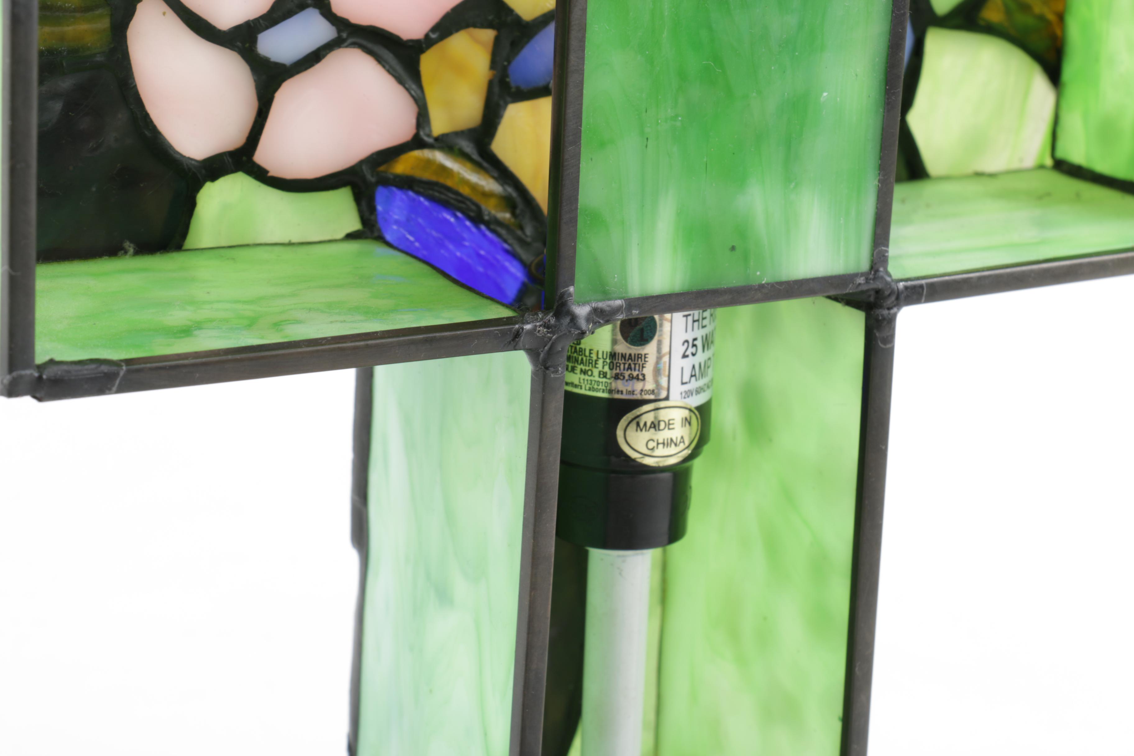 Stained Glass Cross Accent Lamp