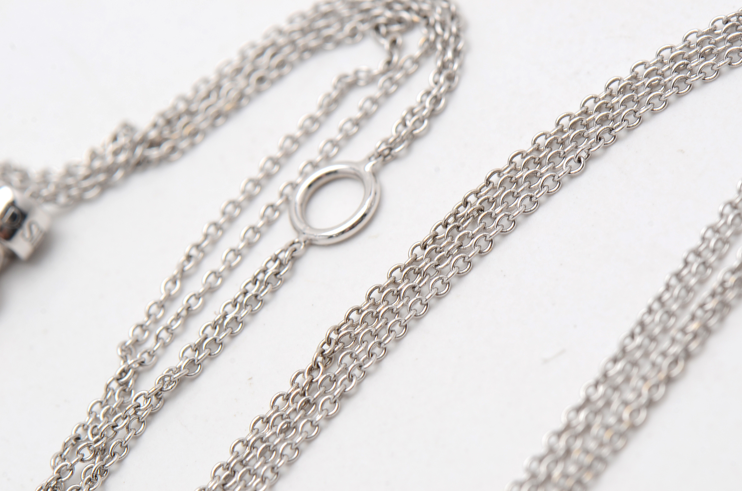 Damiani and Brad Pitt Designed 18K White Gold and Diamond Circle Necklace