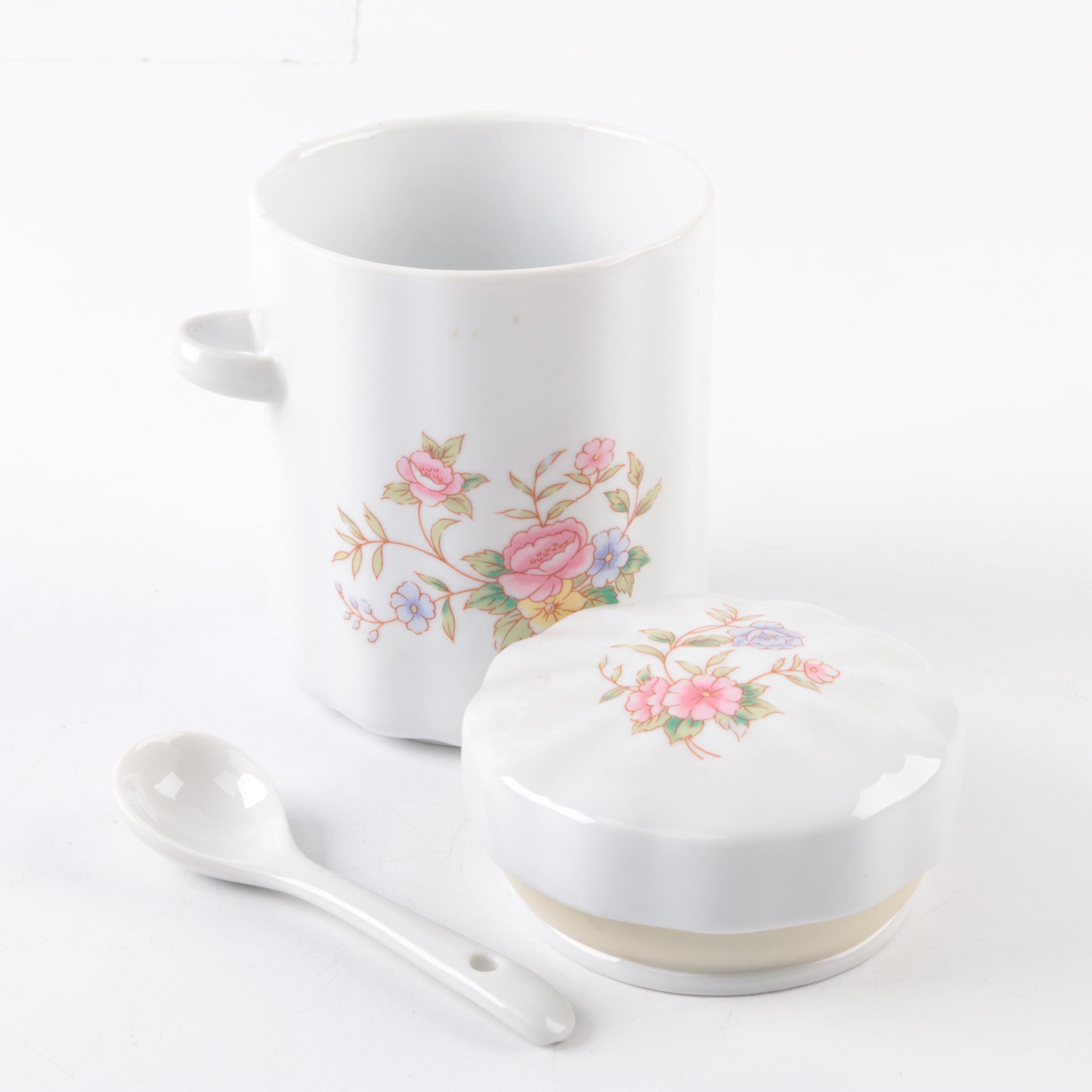 Pair of Horchow Collection Japanese Bowls