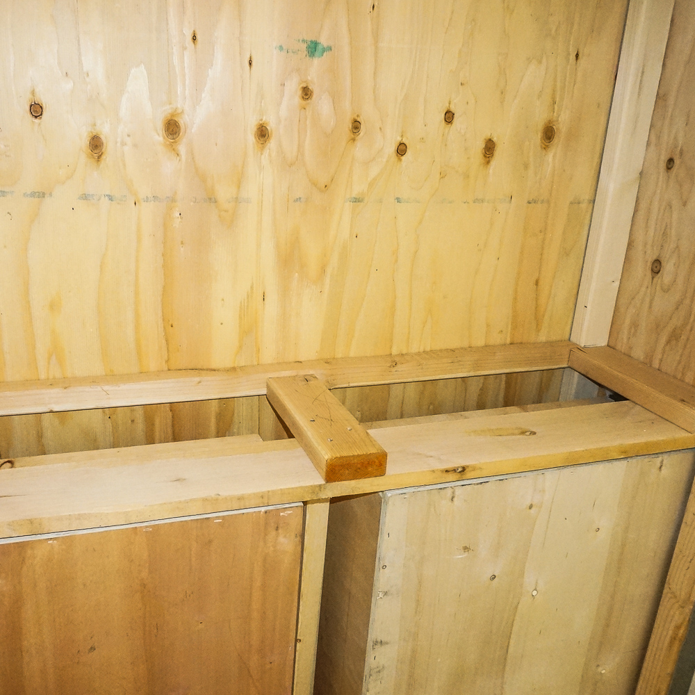 Queen size Bed Frame with Tufted Headboard