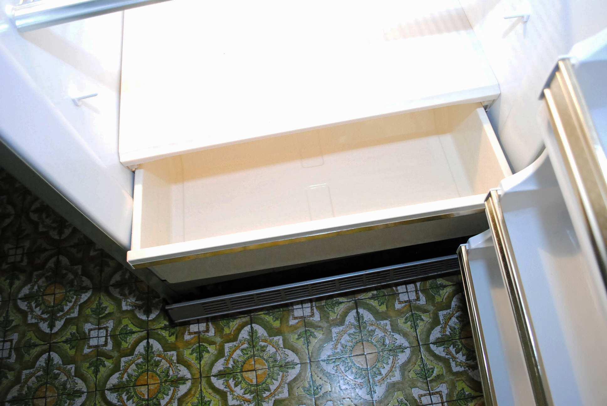 Vintage Hotpoint No Frost Refrigerator