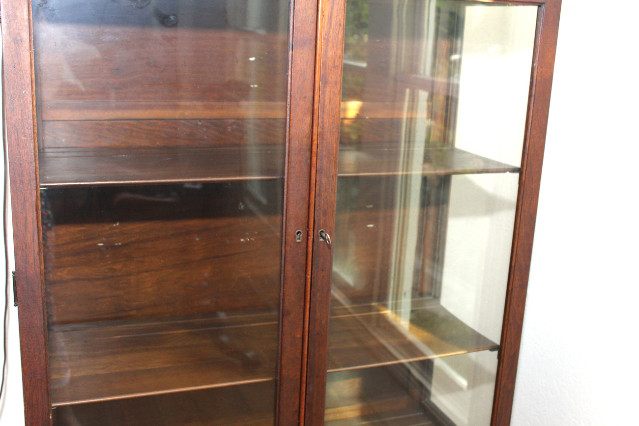 Antique Queen Anne Mahogany China Cabinet