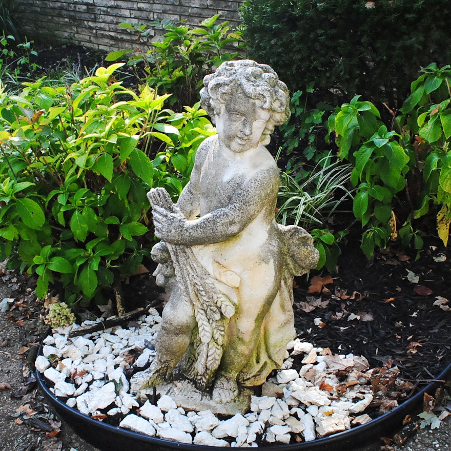 Vintage Garden Concrete Cherub