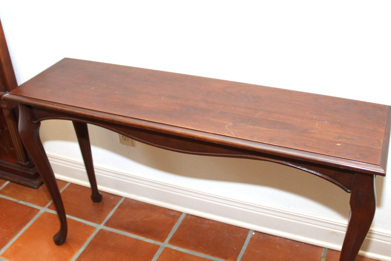 Queen Anne-Style Sofa Table