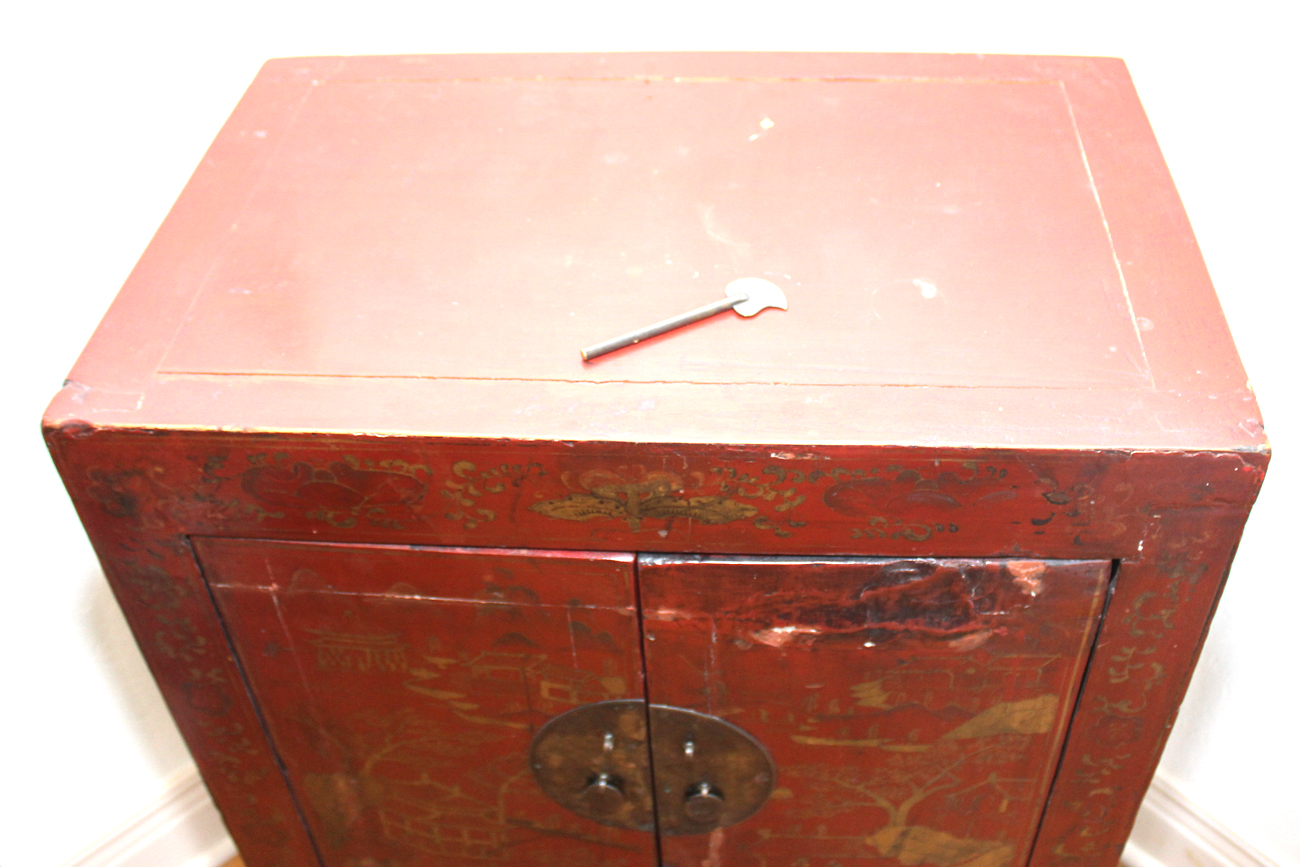 Chinoiserie Red Lacquered Cabinet