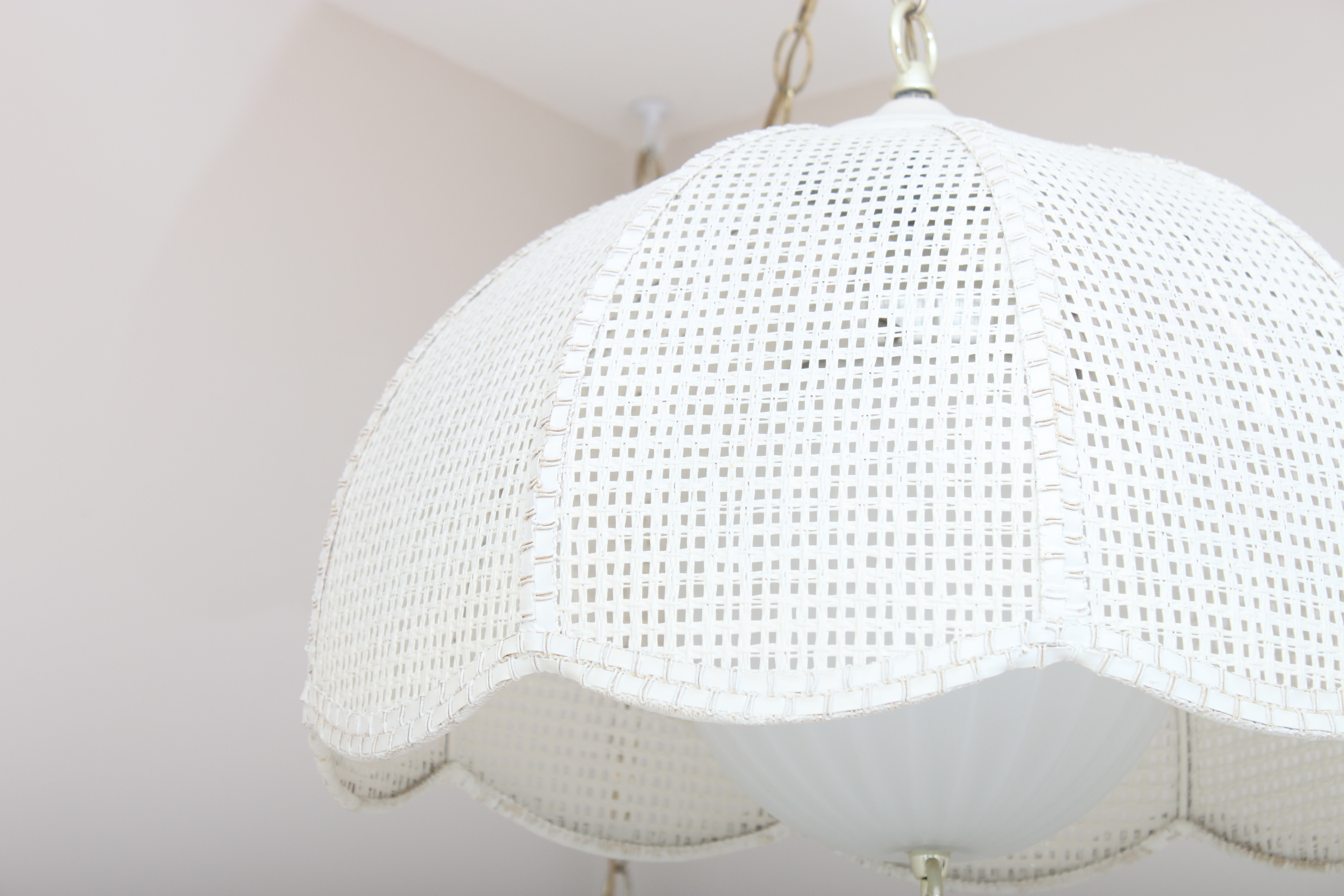 Vintage Hanging Lamp With Woven Shade