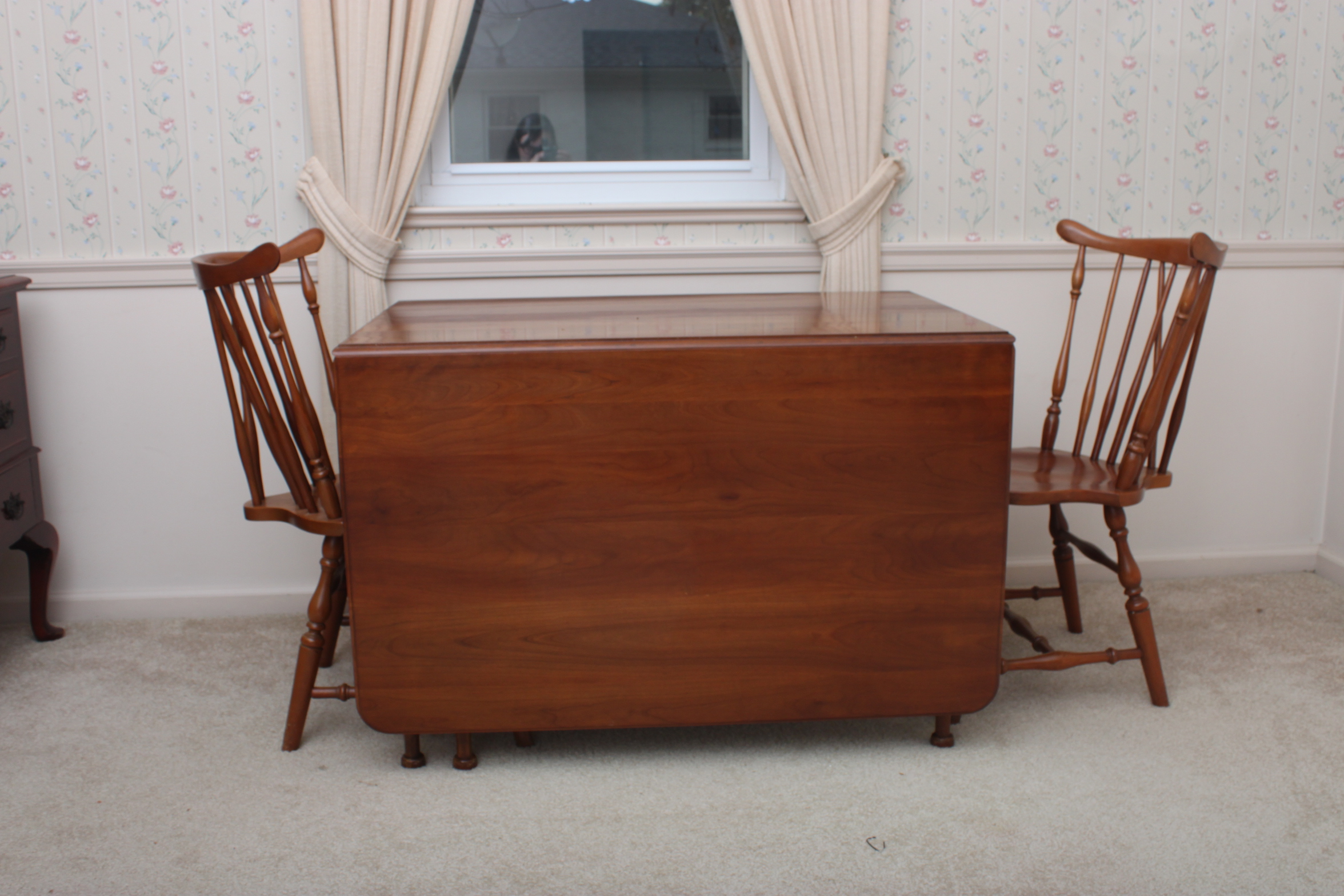 Drop Leaf Table With Windsor Style Chairs