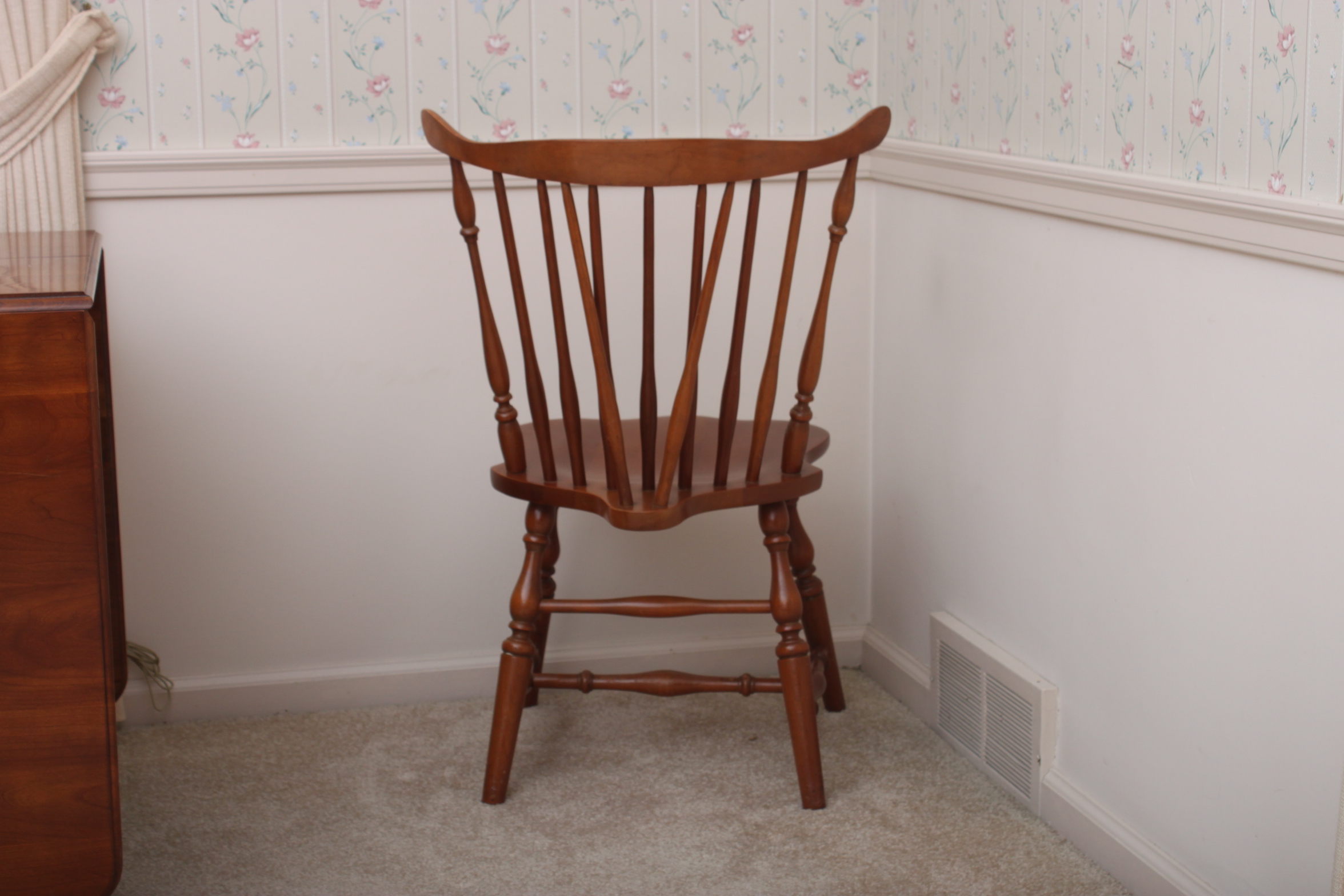 Drop Leaf Table With Windsor Style Chairs