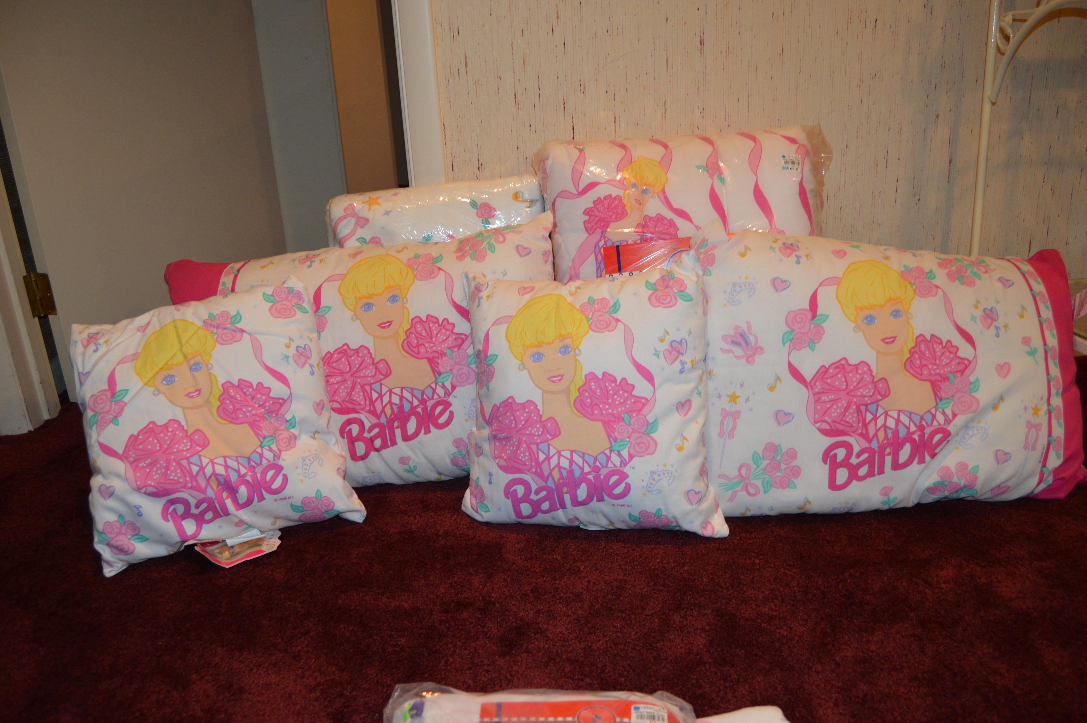 Barbie Twin Bedding Set and Bath Linens