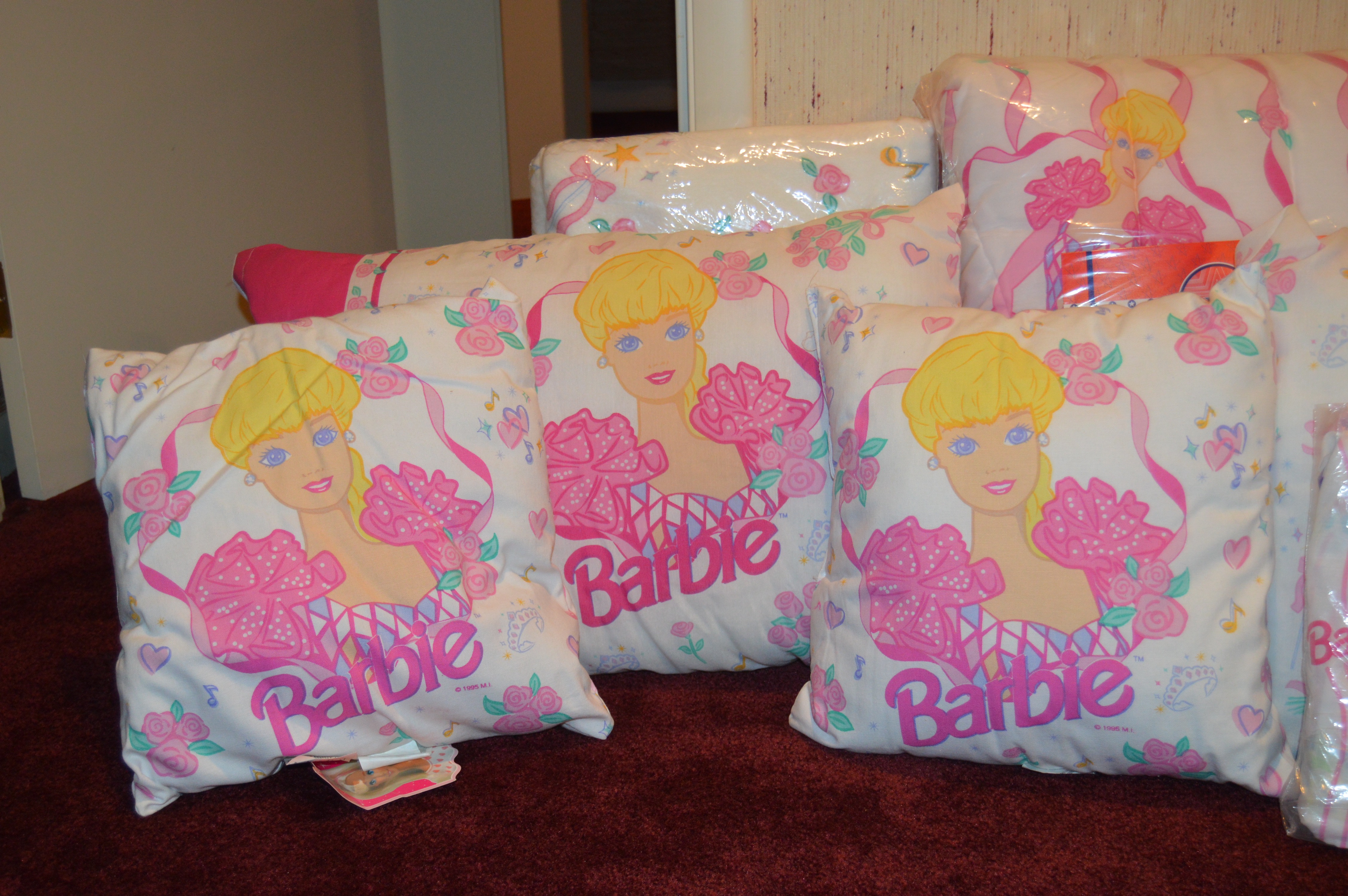 Barbie Twin Bedding Set and Bath Linens