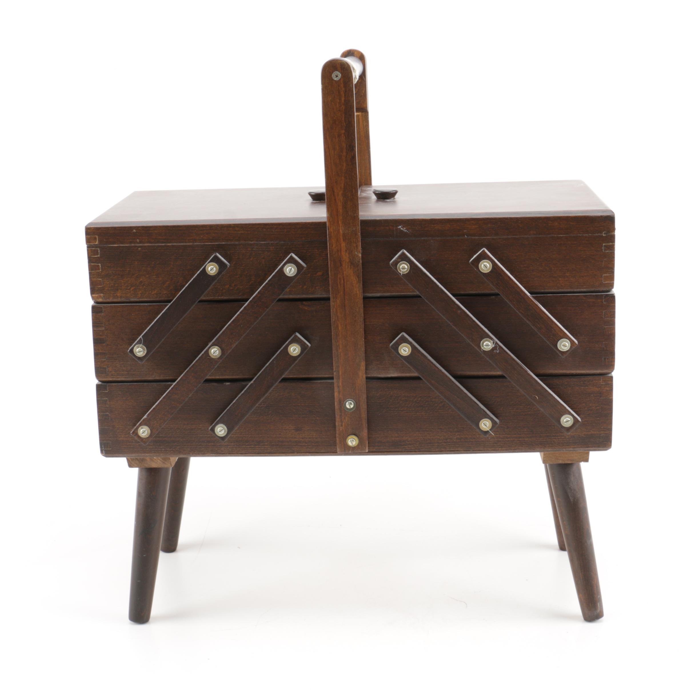 Accordion Sewing Box and Accessories