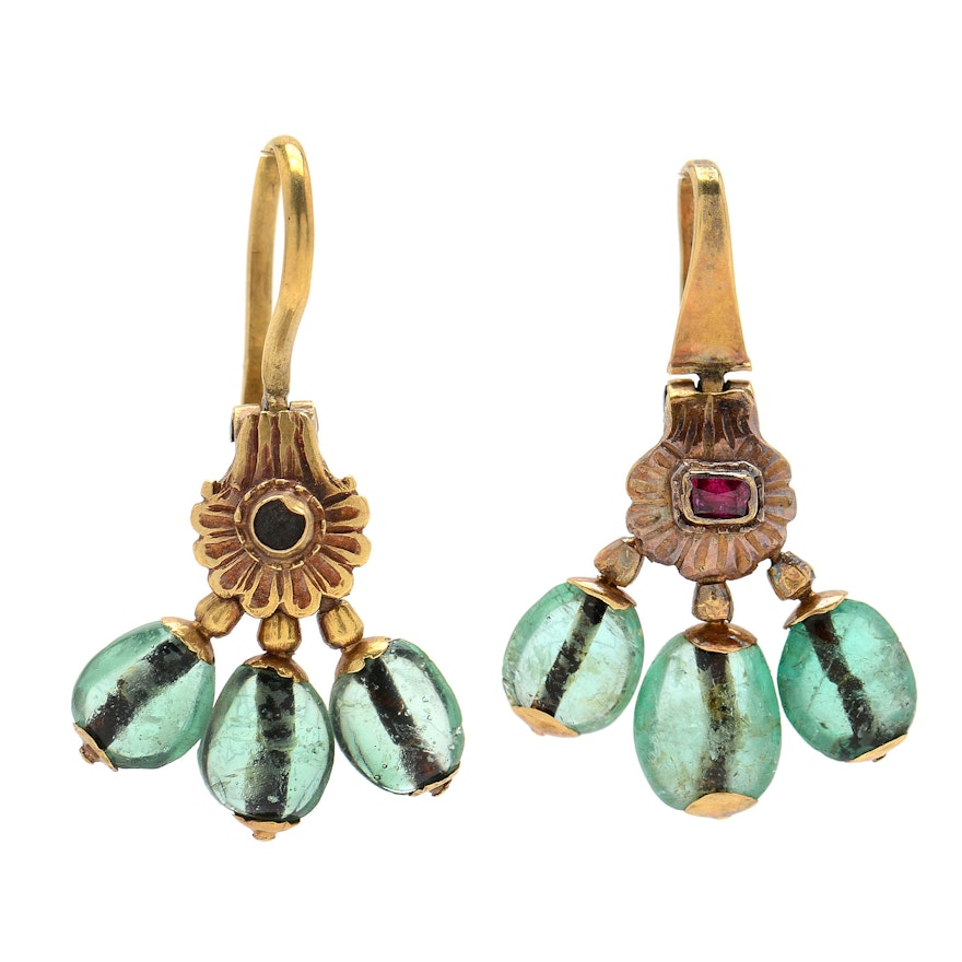 Pair of Antique 18K Yellow Gold Earrings with Emerald Beads