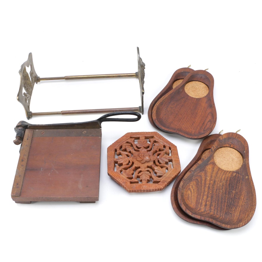 Sere Wood Party Plates, a Handcarved Trivet From India and More