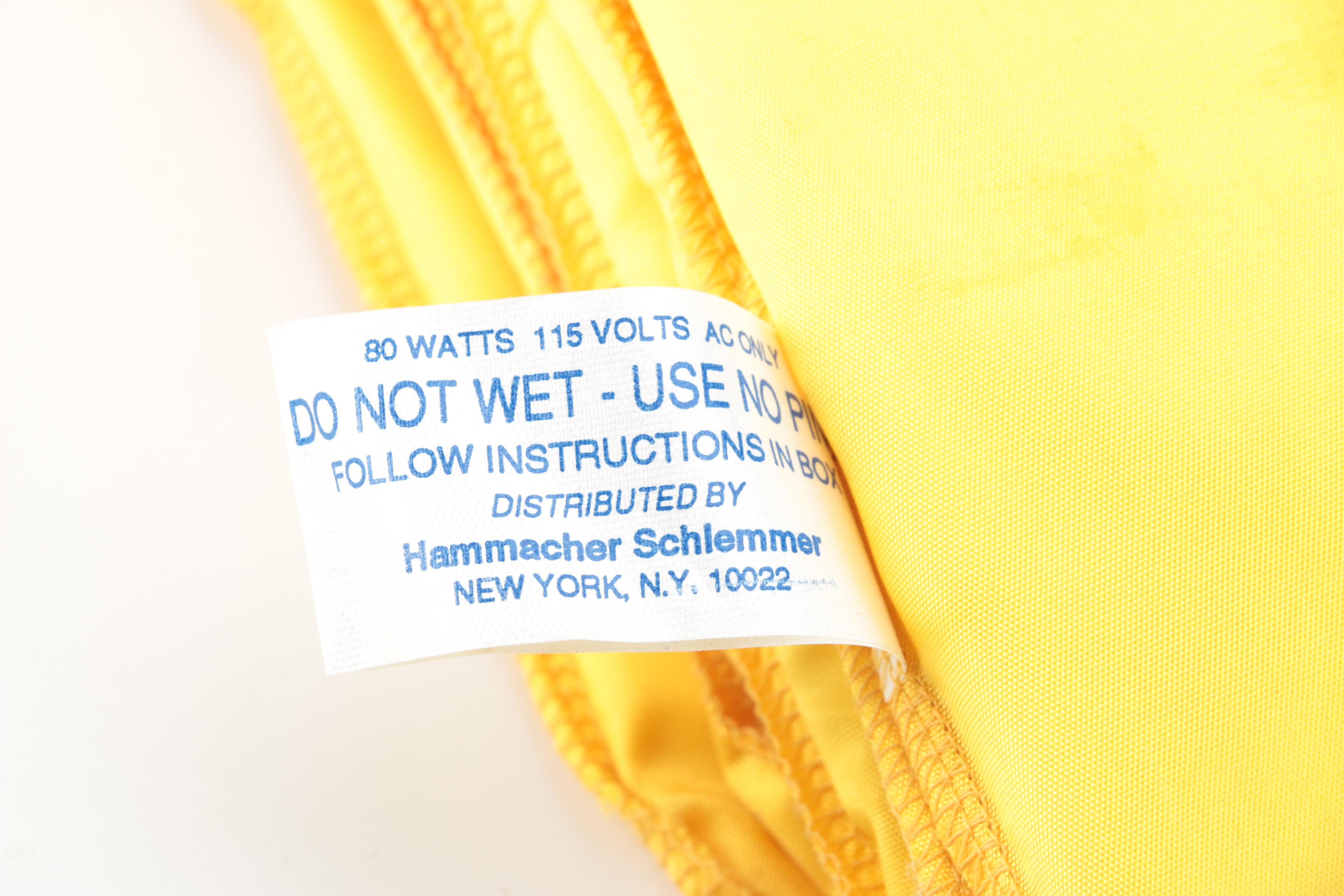 Hammacher Schlemmer Electric Plate Cozy