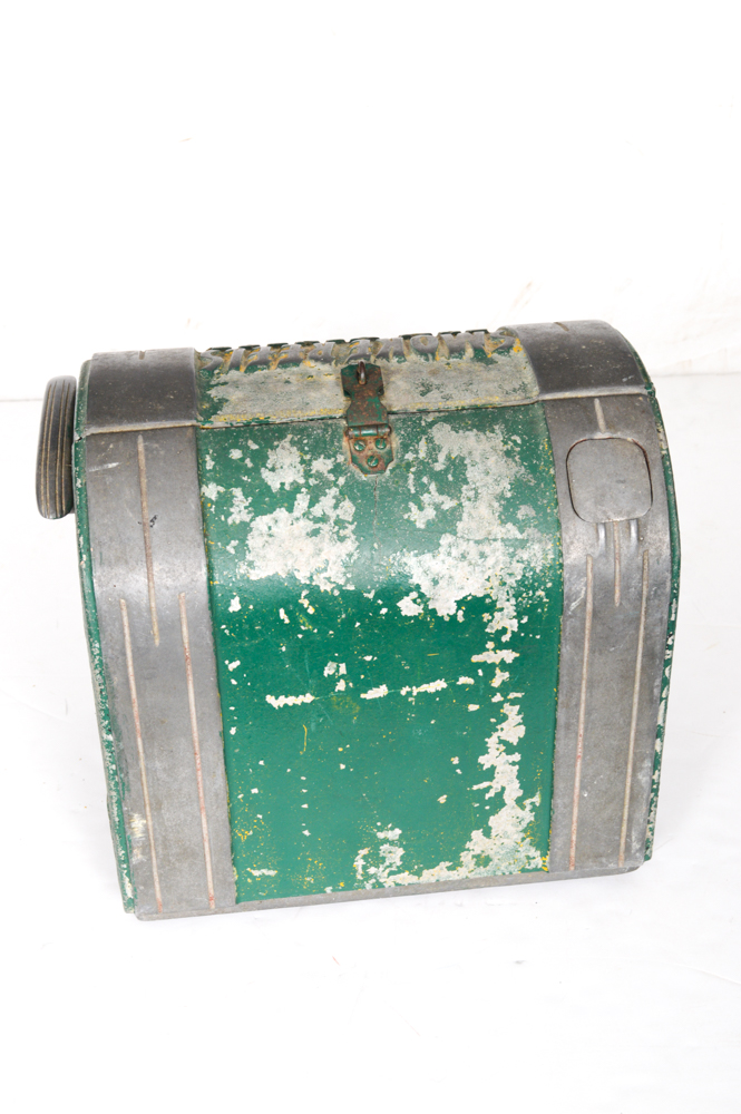 Vintage Smoke Reels Gum Vendor Slot Machine