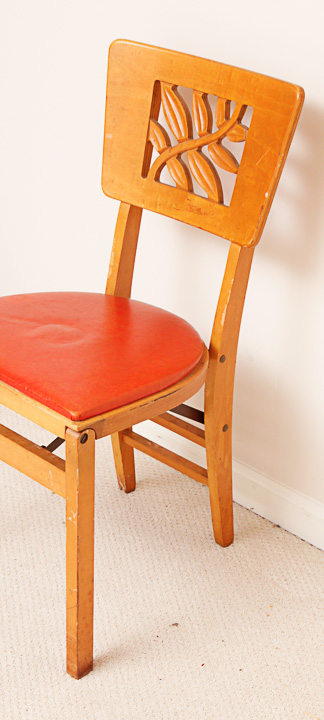 Mid-Century Folding Game Table and Four Leaf-Carved Side Chairs by Stakmore