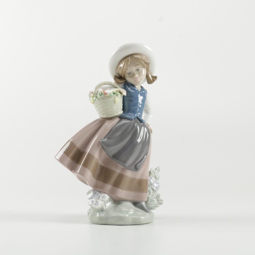 LLadro "Sweet Scent" Figurine"