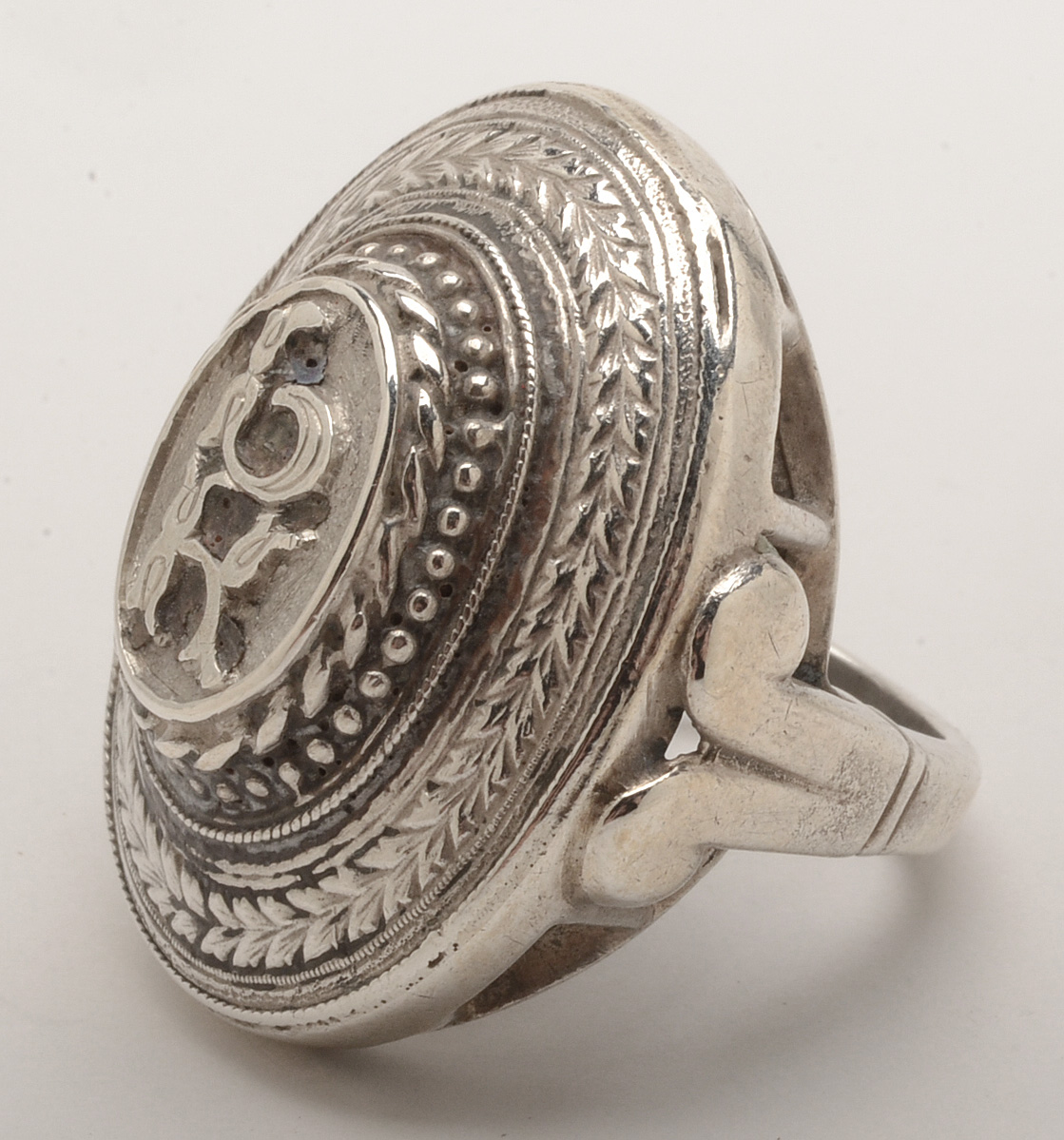 Sterling Silver Ring With Foliate Initials