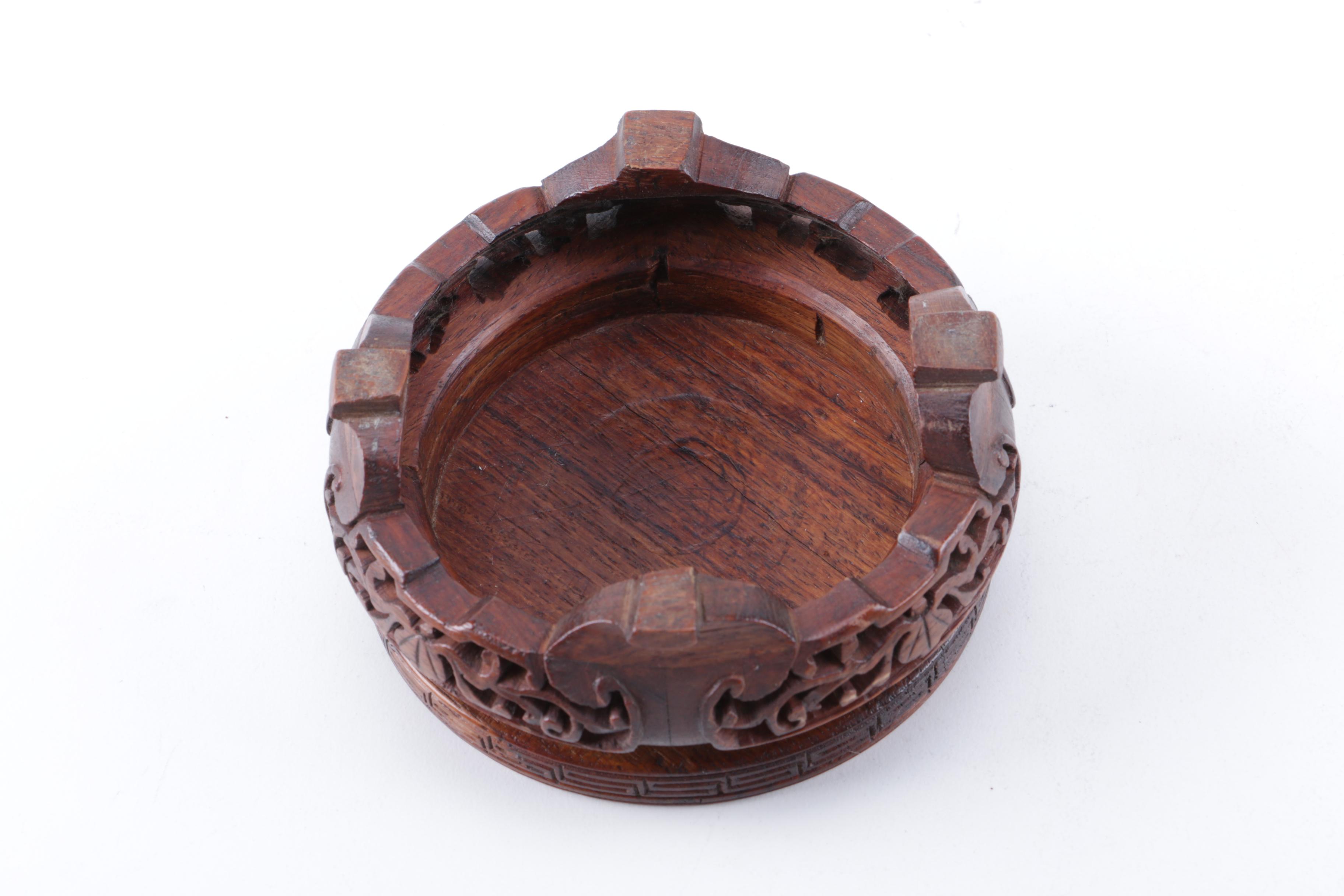 Small Ceramic Pots and Wooden Stand