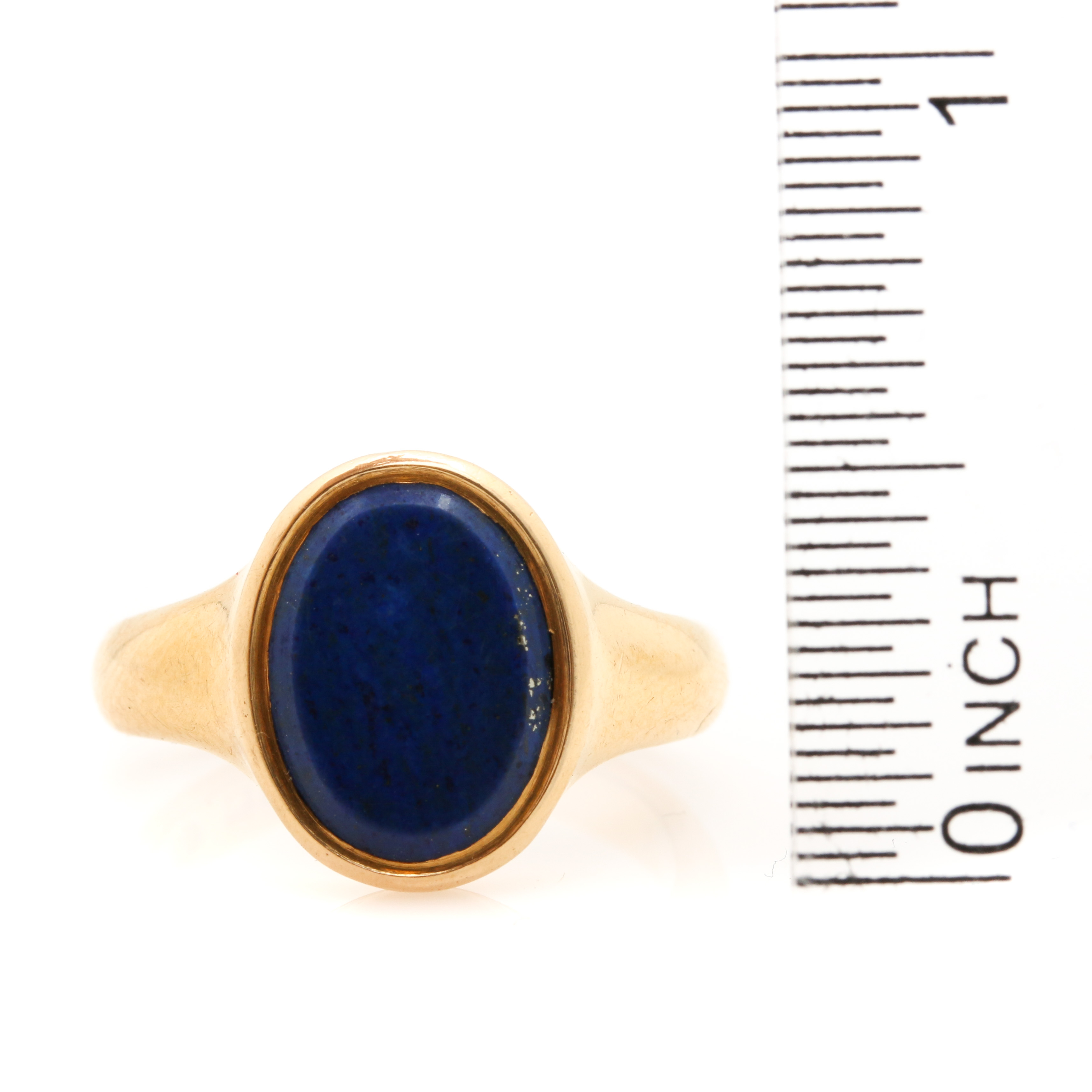 Circa 1918 Deakin & Francis English 18K Yellow Gold Lapis Lazuli Ring