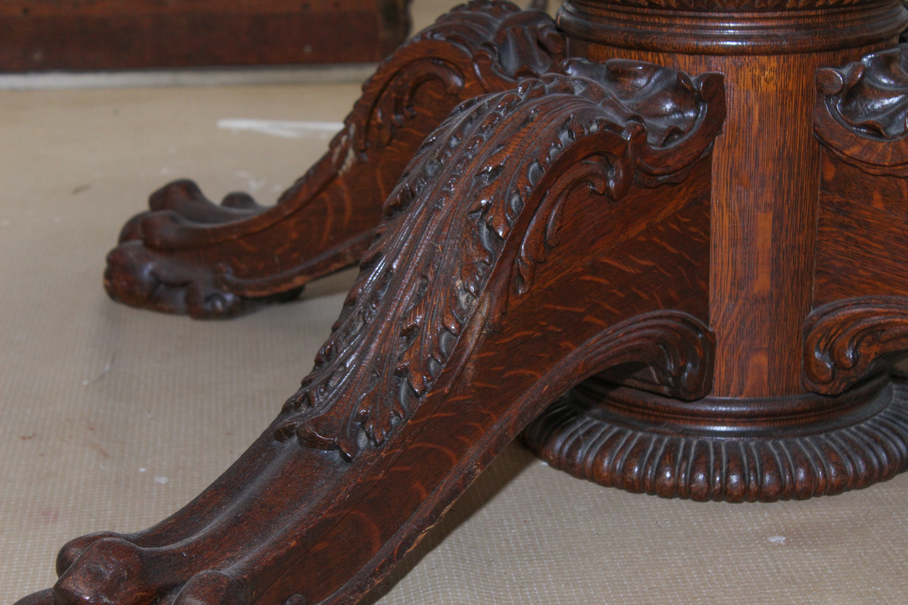 Antique Flame-Grained Oak Extension Table