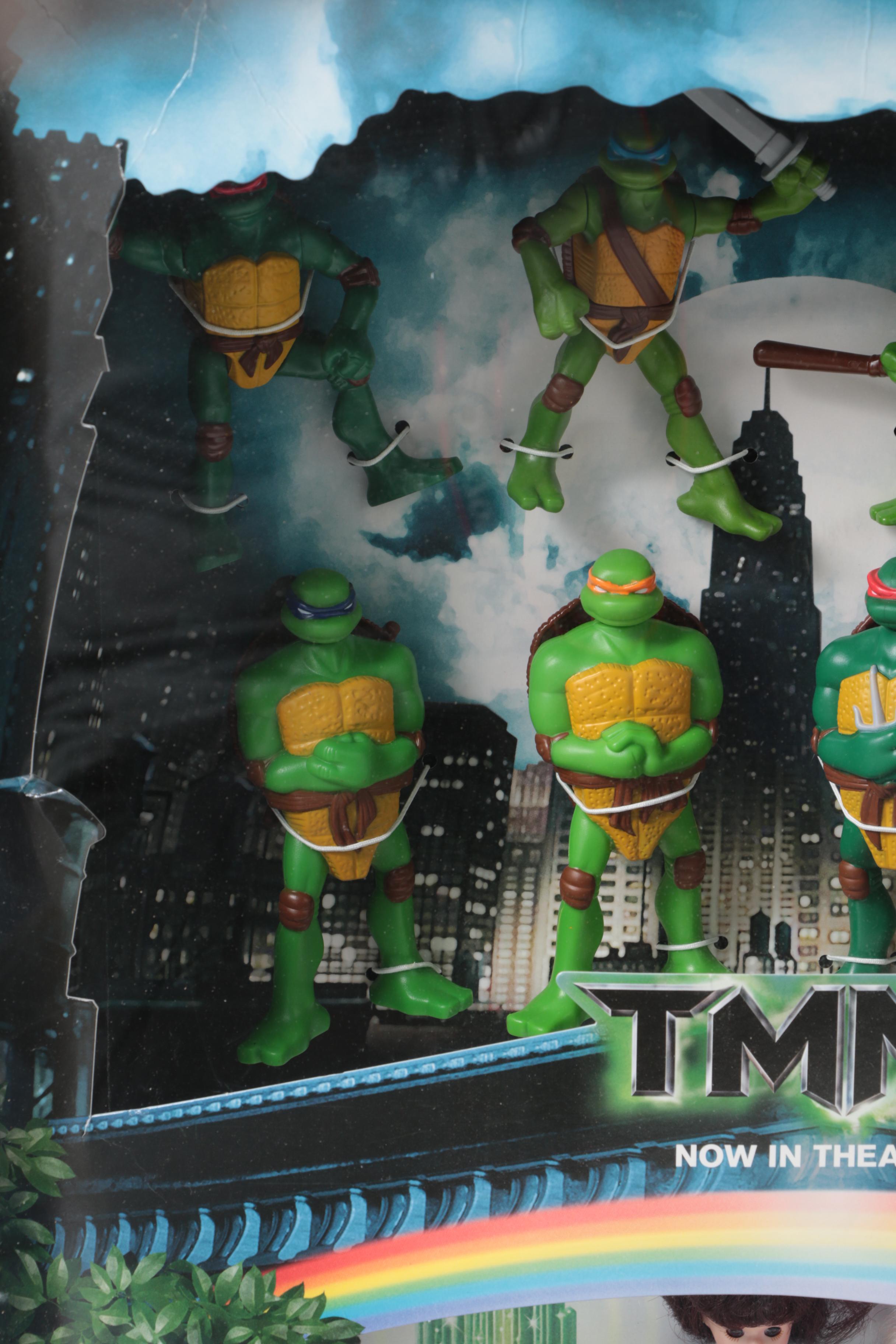 Madame Alexander Wizard of Oz / Teenage Mutant Ninja Turtles Collection in Box