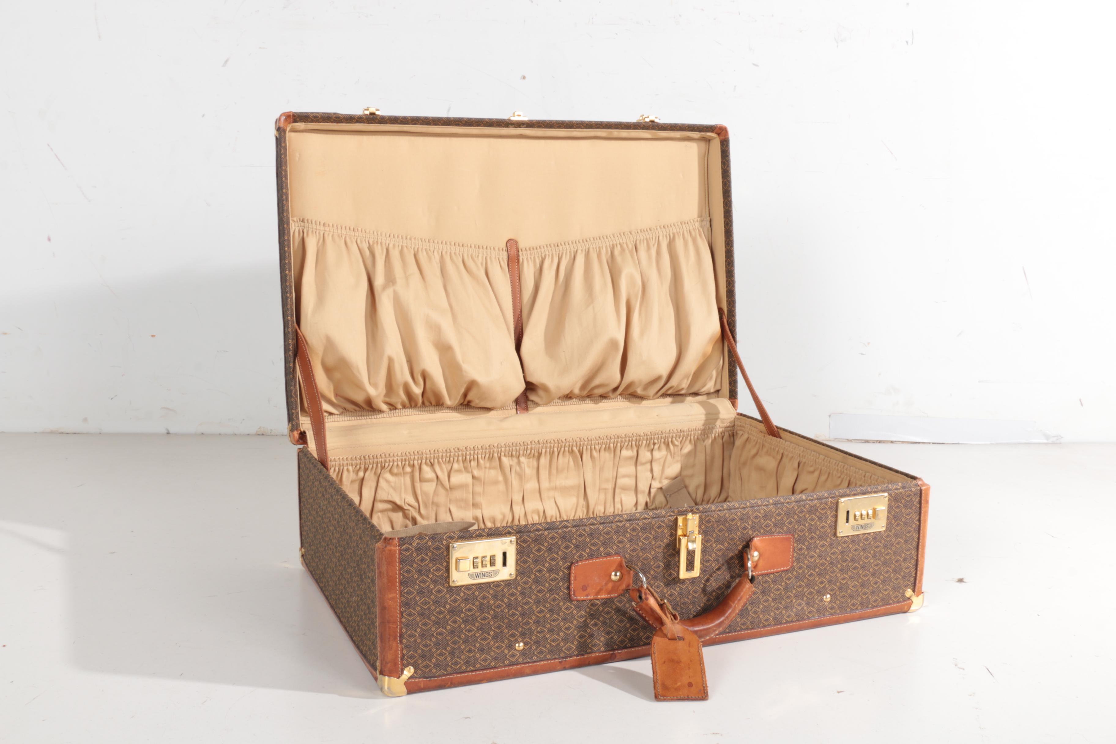 Hartmann "Wings"  Luggage Set