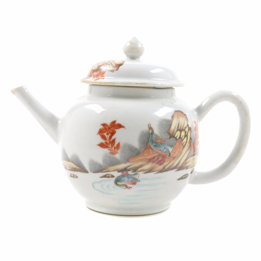 Circa 18/19th Century Chinese Export Porcelain Teapot
