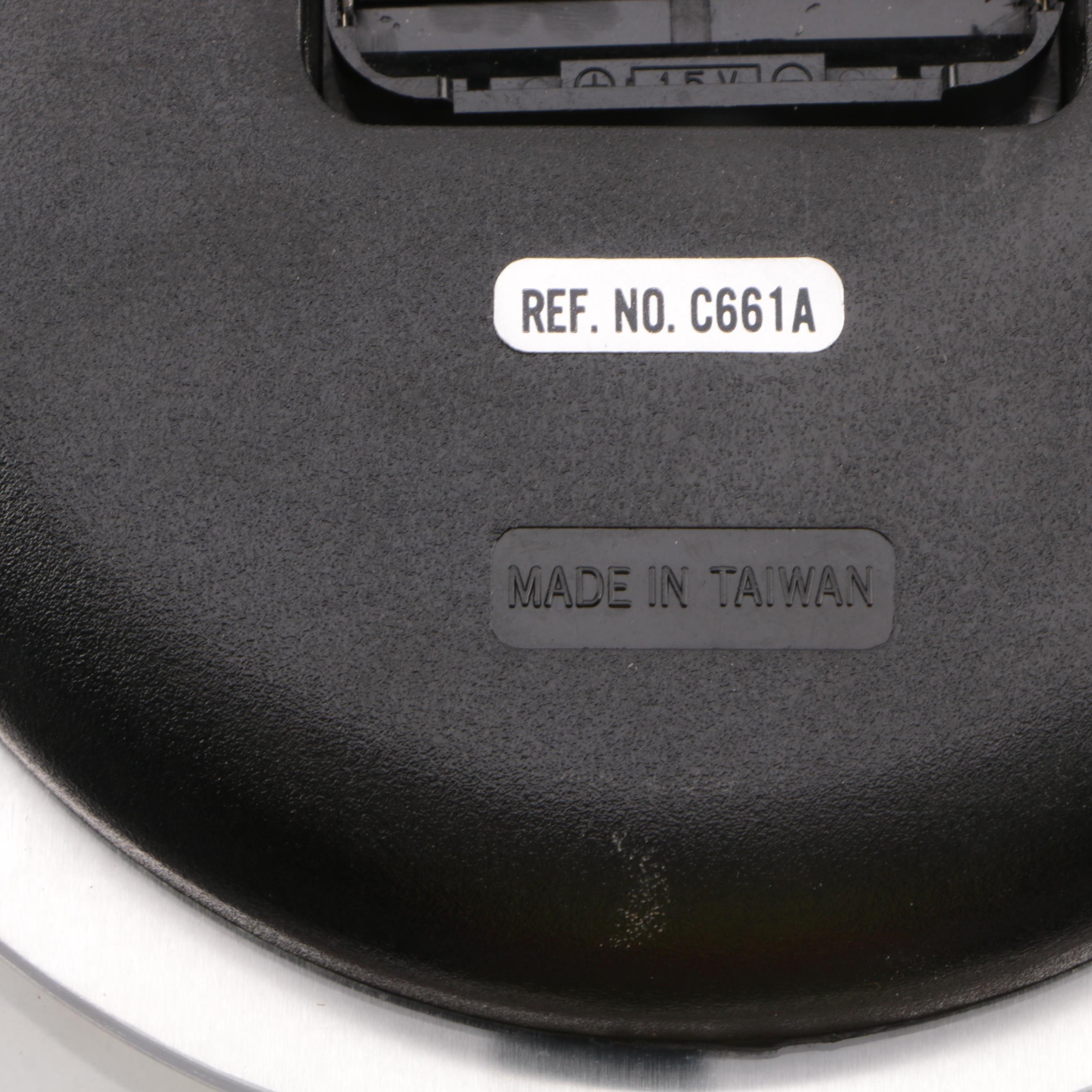 Contemporary Heirloom Quartz Wall Clock