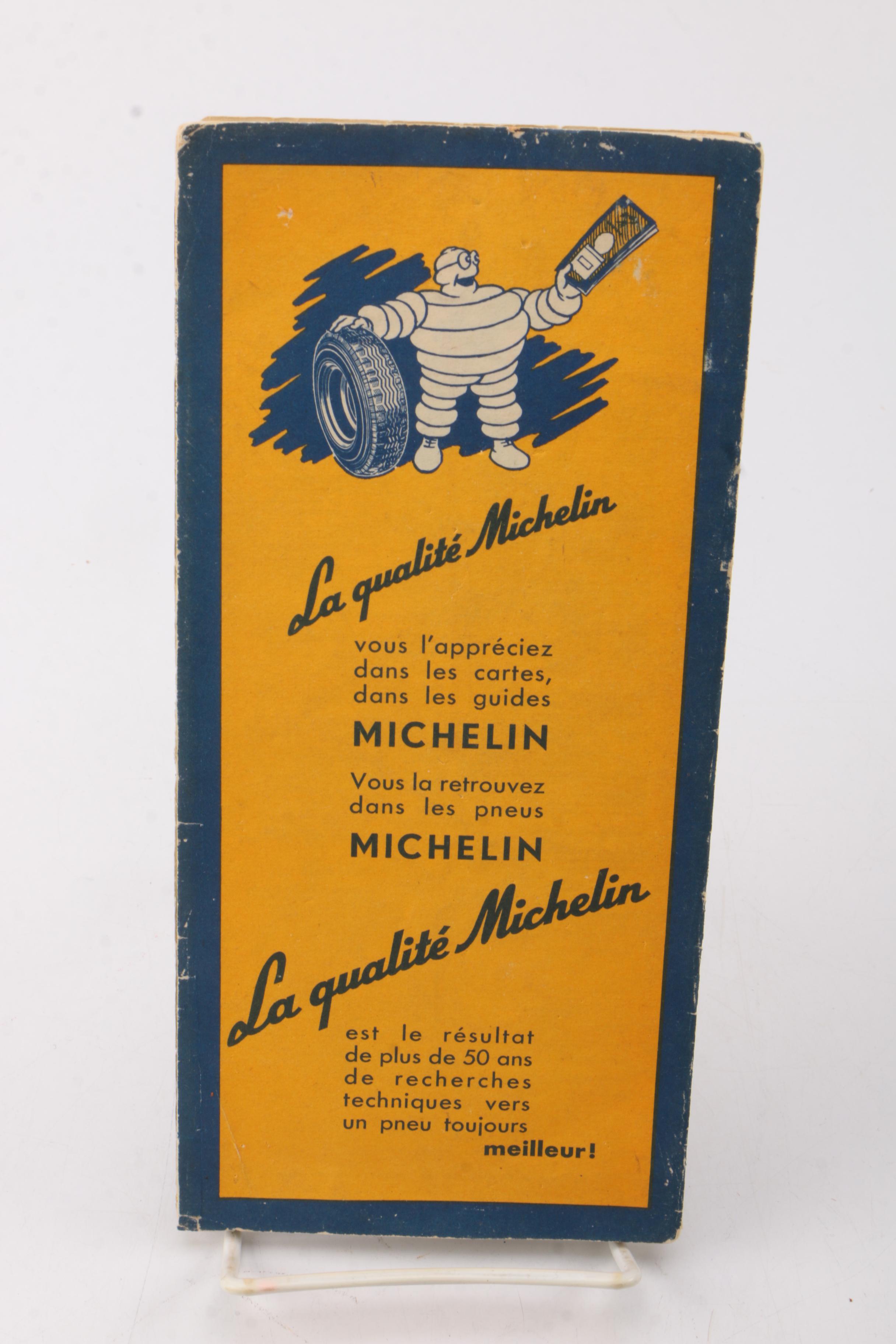 Generous Assortment of National Park Maps and Travel Brochures