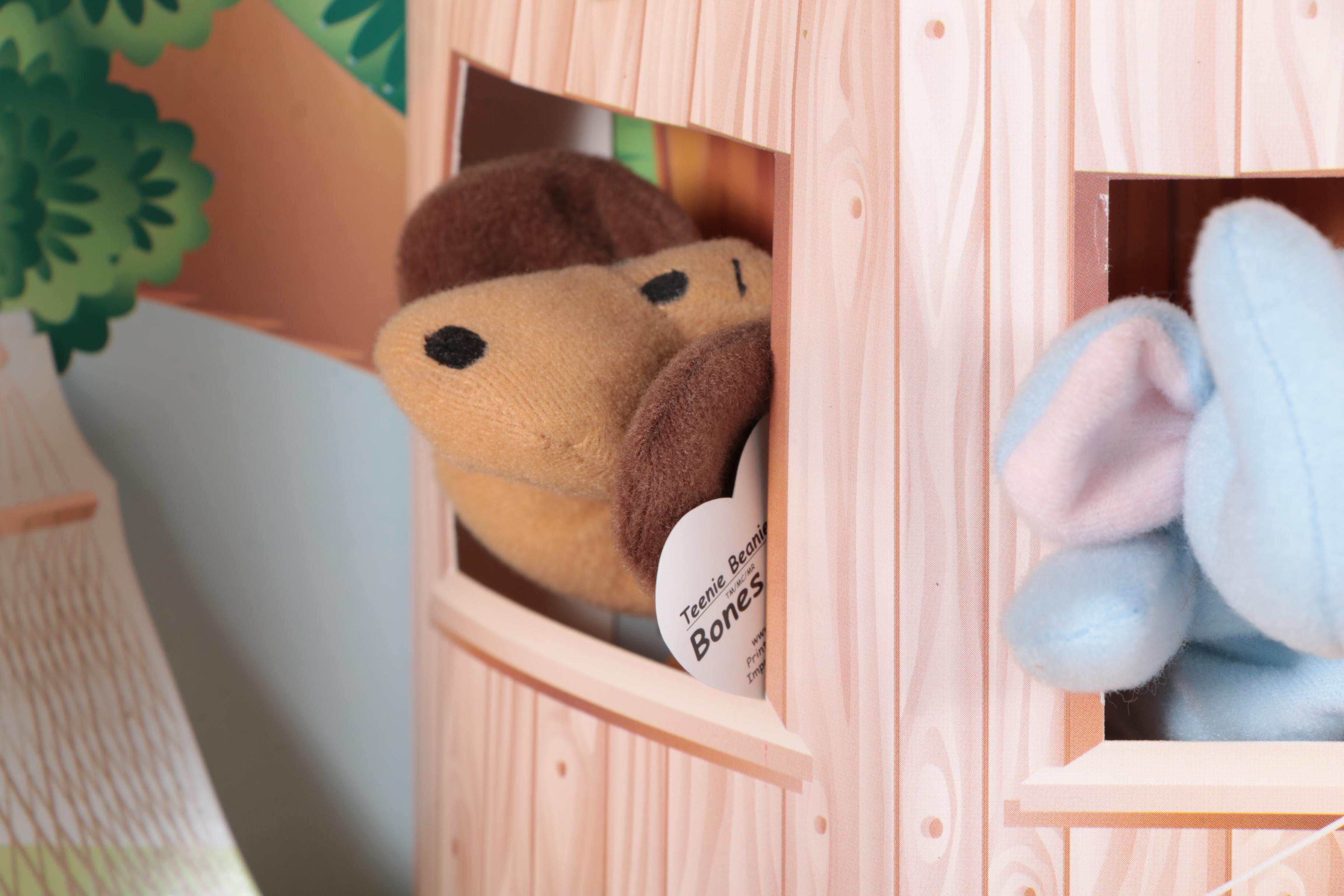 McDonald's Happy Meal Ty Teenie Beanie Babies in Wooden Case Display