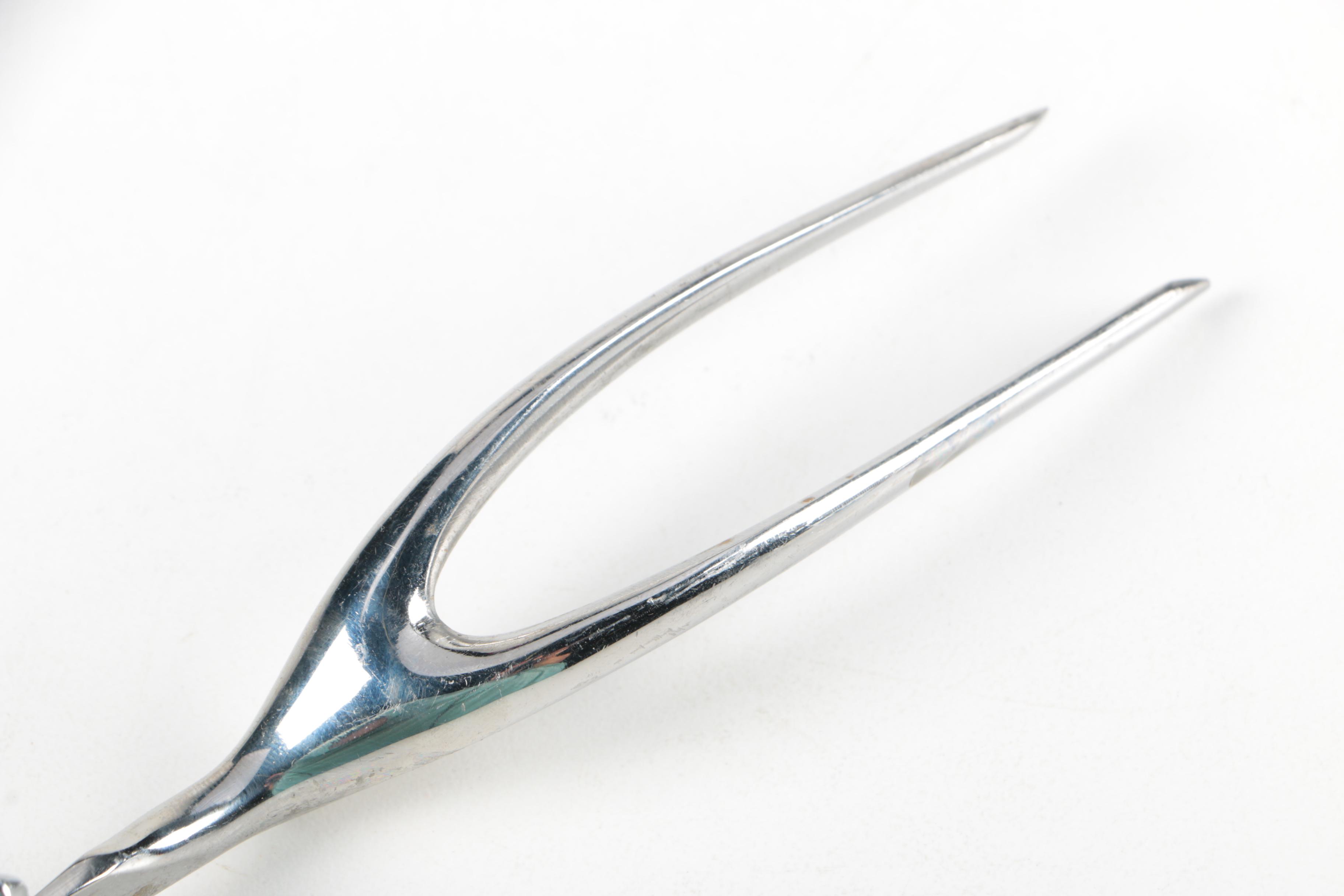 Carvel Hall Carving Set